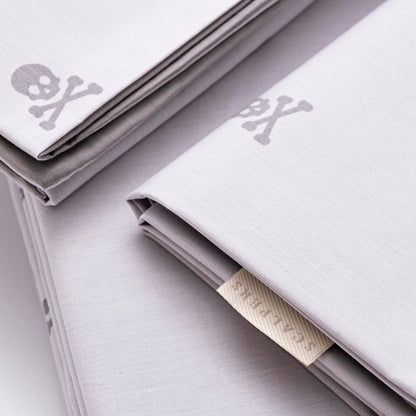 Set Cama (funda Nórdica 260x240cm + 2 Fundas Almohada  50x105cm) 100% Algodón Gris Oscuro & Gris Claro Calaveras Scalpers Home_3