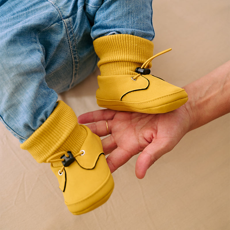 Booties De Porteo, Momawo, Color Mustard. Talla 1_2