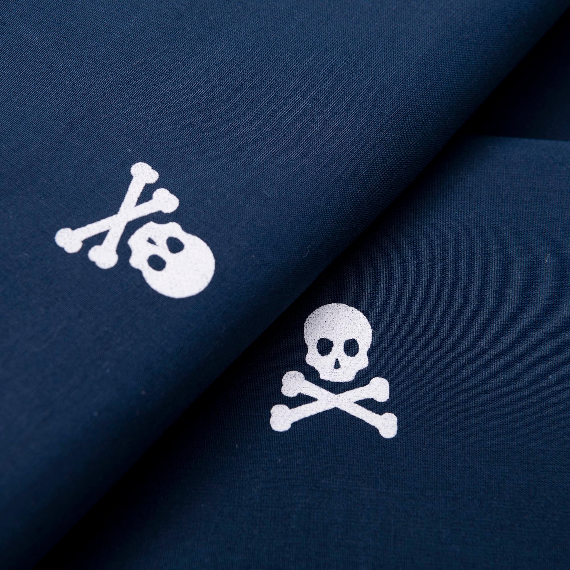 Set Cama (funda Nórdica 260x240cm + 2 Fundas Almohada  50x105cm) 100% Algodón Navy Calaveras Scalpers Home_4