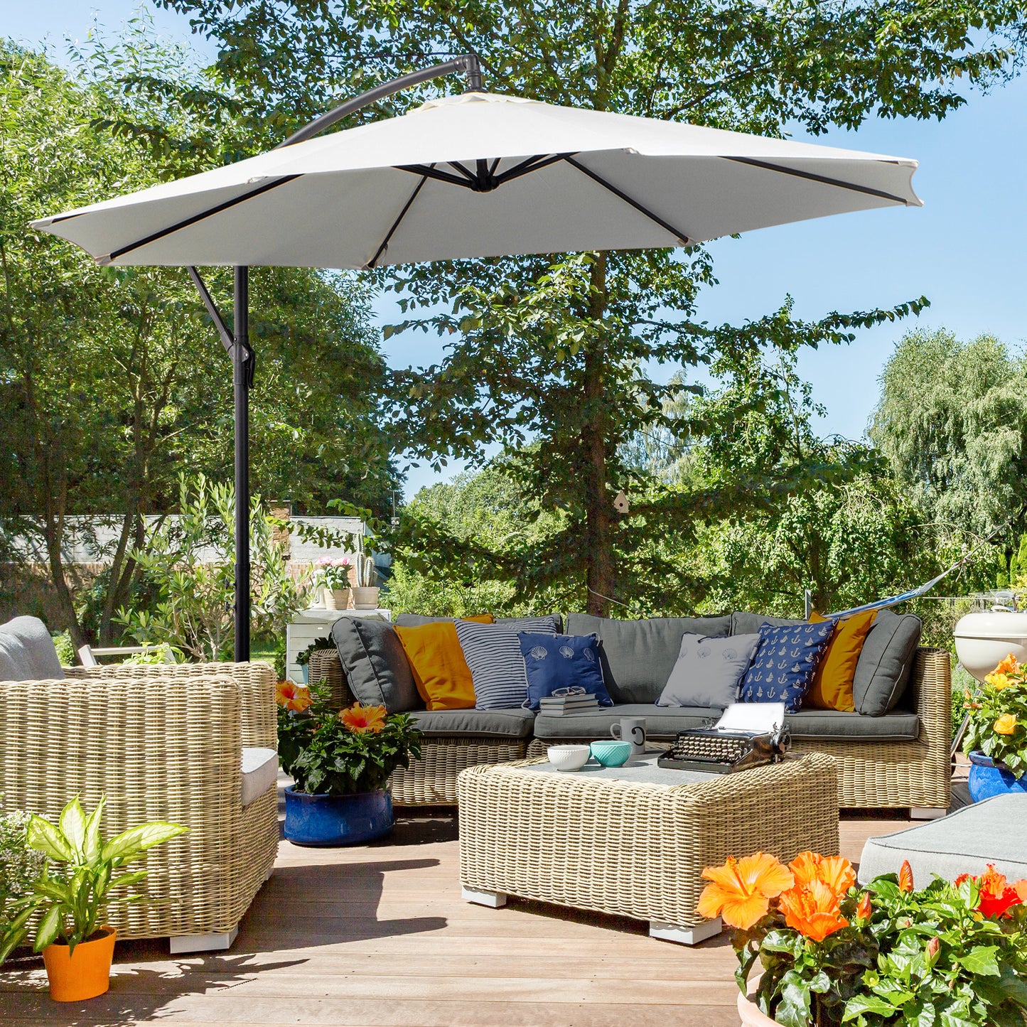 Outsunny Parasol Excéntrico Ø300 Cm Inclinable Con Manivela Para Jardín Crema_1