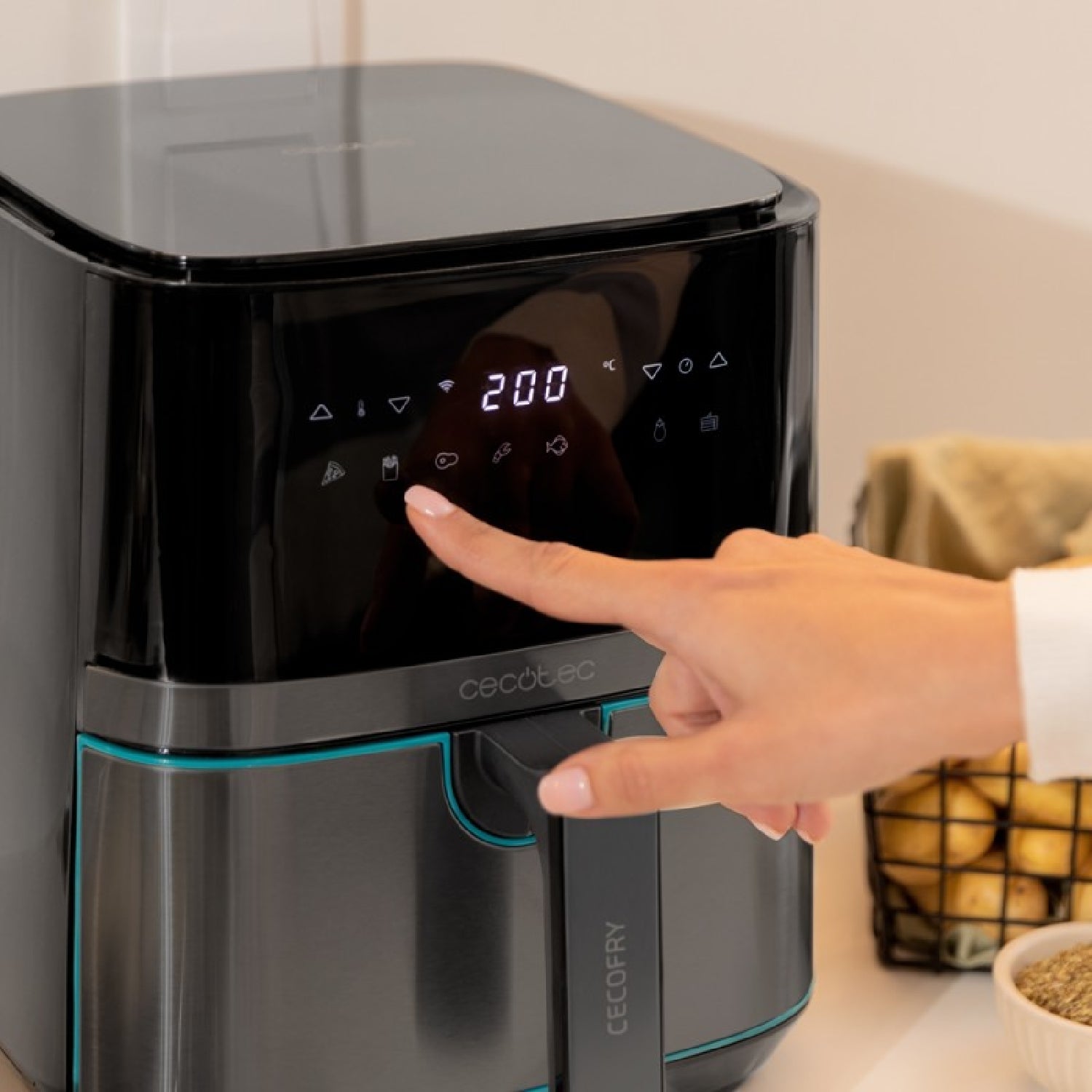 Freidora Sin Aceite De 5,5 L De Aire Caliente Cecofry Full Inoxblack 5500 Connected. 1700 W, Dietética Y Digital, Control App, Temperatura Y Tiempo_3