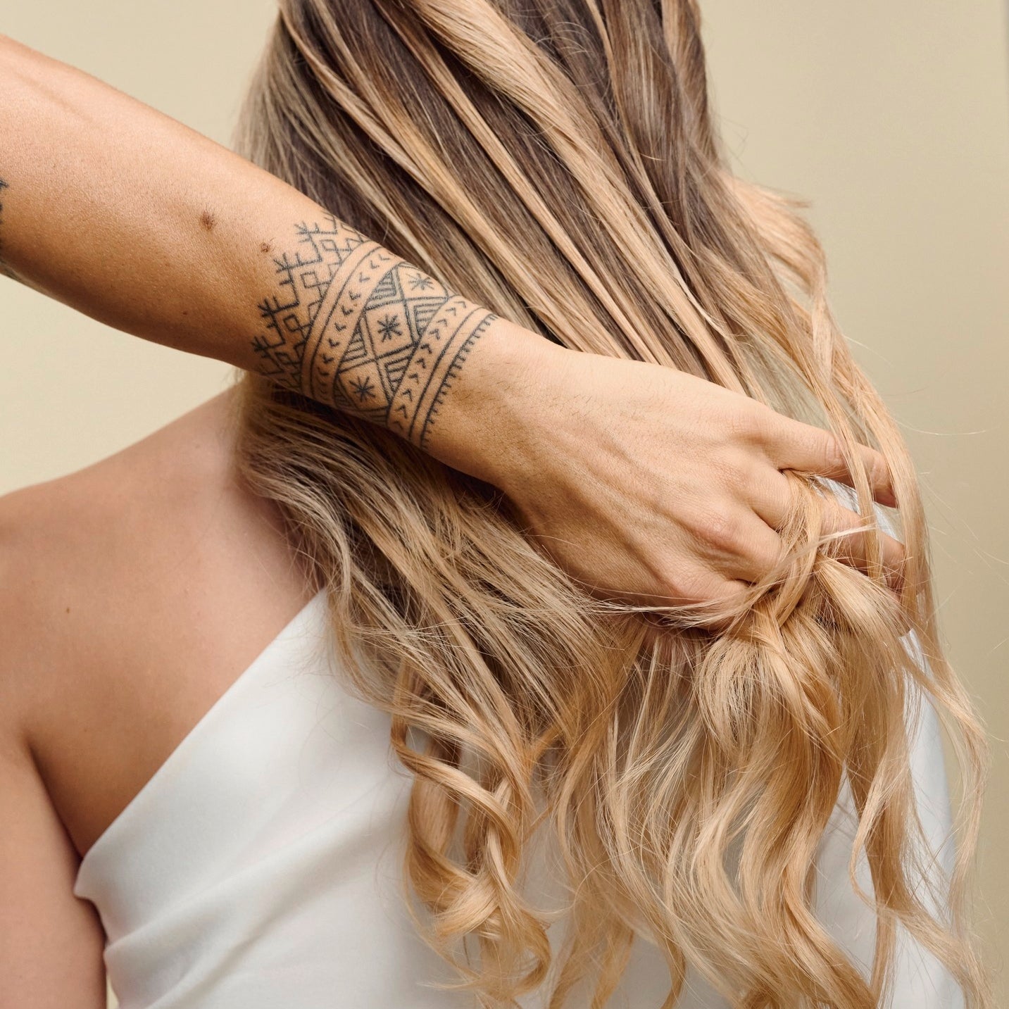 Indola Crema Sin Aclarado Insta Strong Para Rubios Profesionales 145ml_3