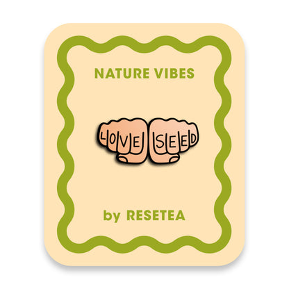 Love Seed Pin | Accesorio Moderno Y Original Para Chaquetas, Mochilas Y Bolsos_0