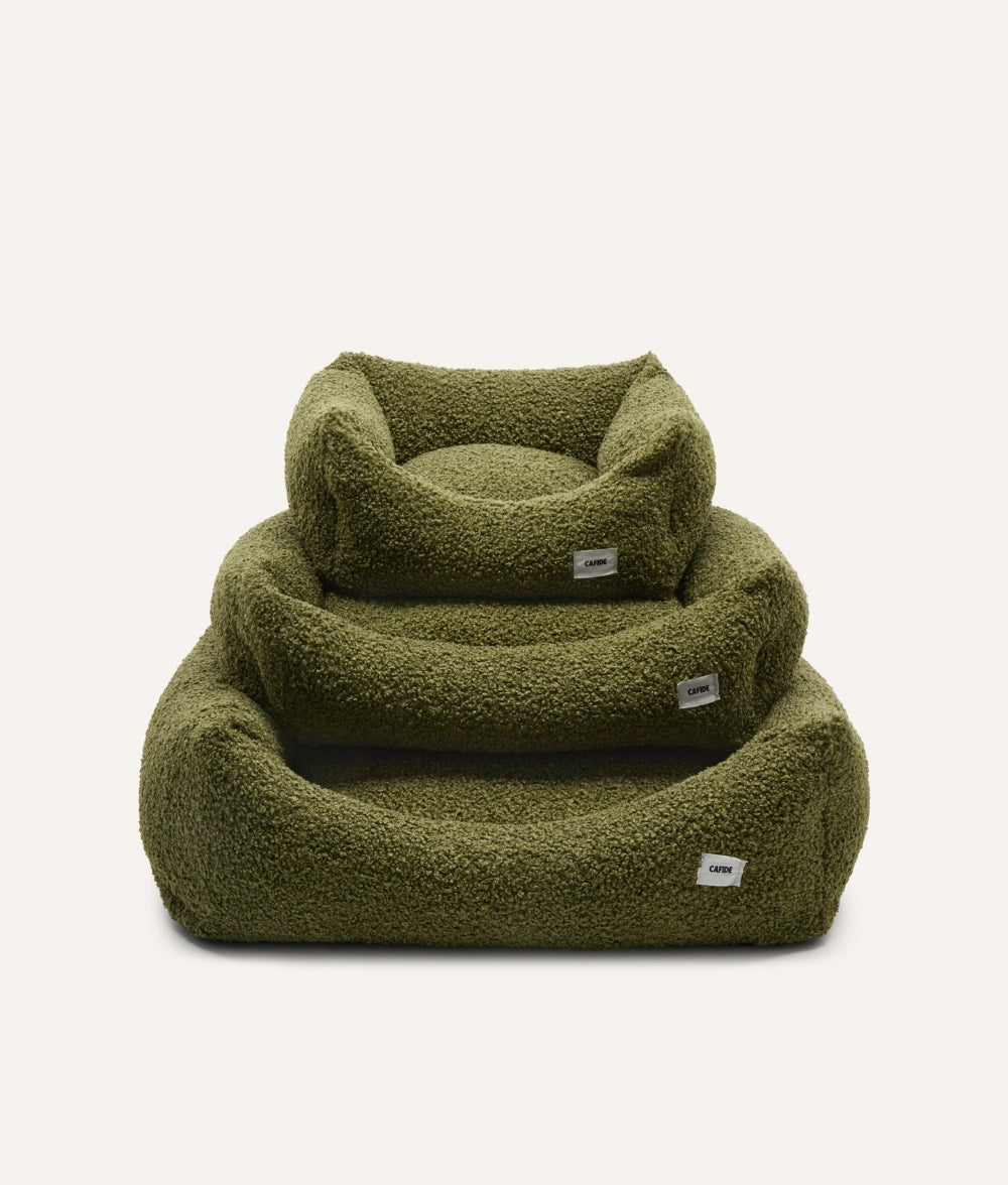 Cafide Cama De Material Reciclado Para Perro Con Tejido Estilo Borreguito Verde. Modelo Snozy.