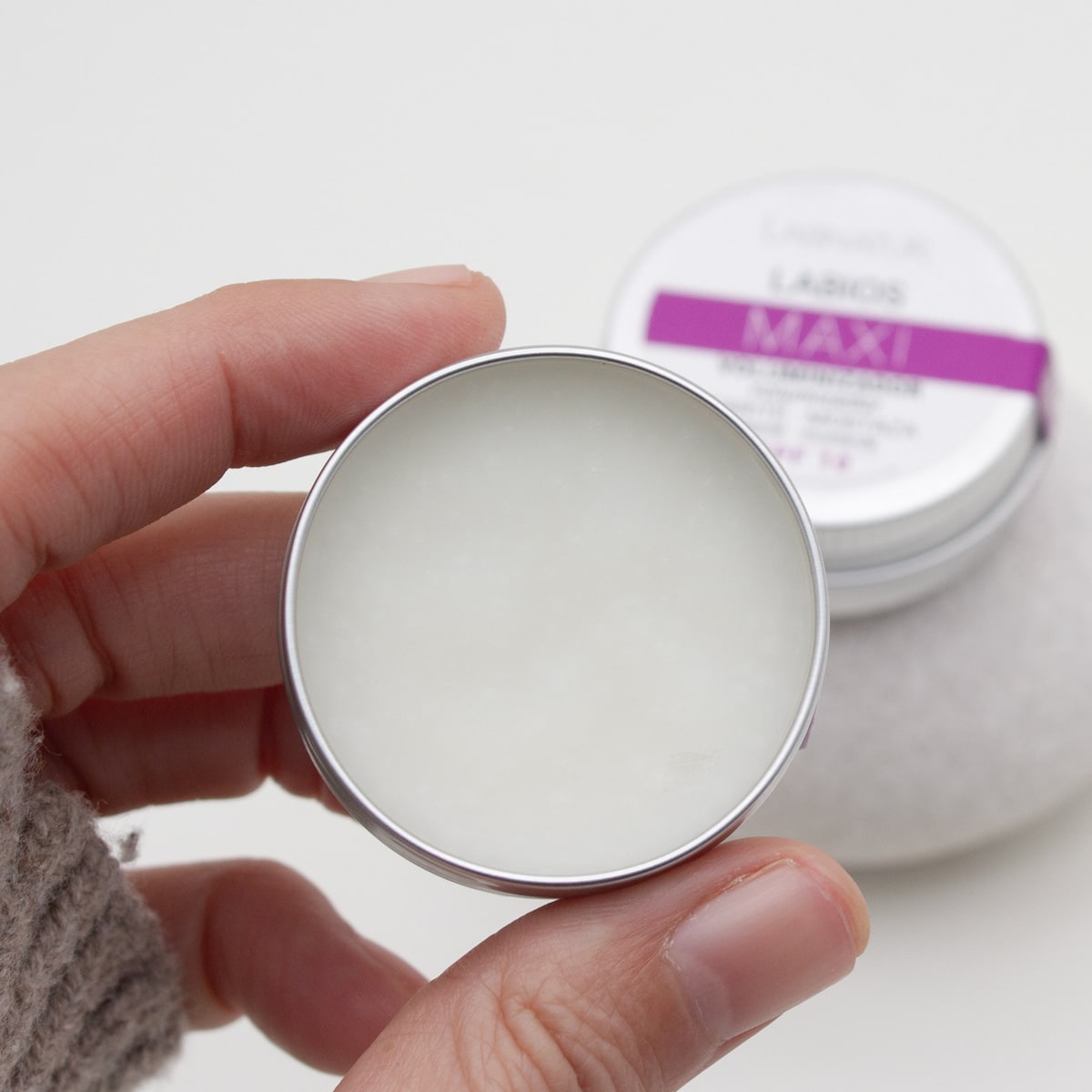 Bálsamo Labial Voluminizador Labnatur 15 ml | Efecto Volumen e Hidratación | Karité, Cacao y Brotes de Mostaza_2