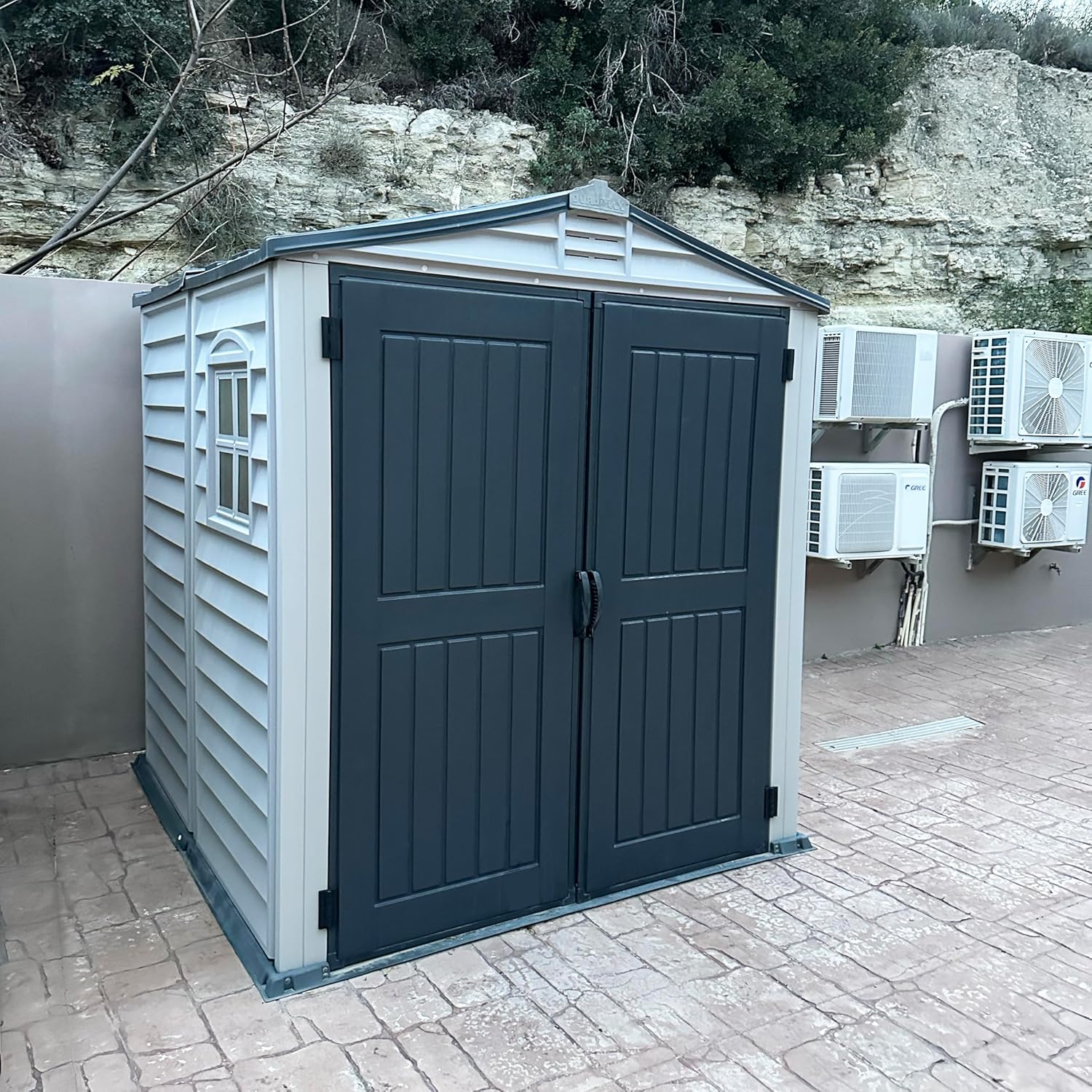 Caseta Duramax Pvc De 191 X191 X 213 Cm. Incluye Suelo Color Antracita.  Color Adobe Y Antracita_4