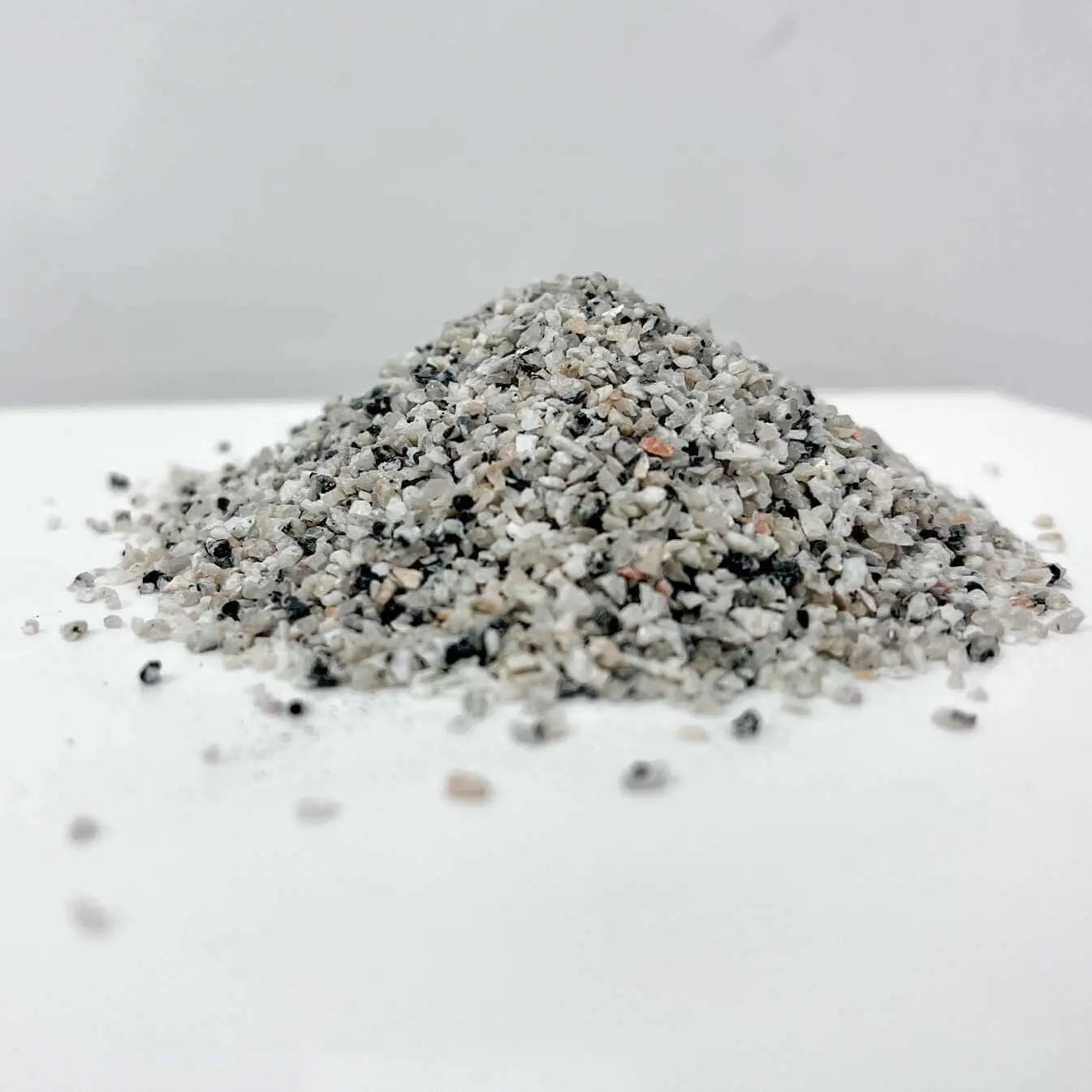 Arena Microcemento Granito Blanco / Big Bag 1.000 Kg / 0.2-0.6 Mm_0