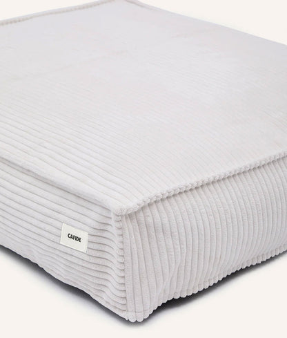 Cafide Cama De Material Reciclado Para Perro Con Tejido De Pana Blanco. Modelo Cuadra._3