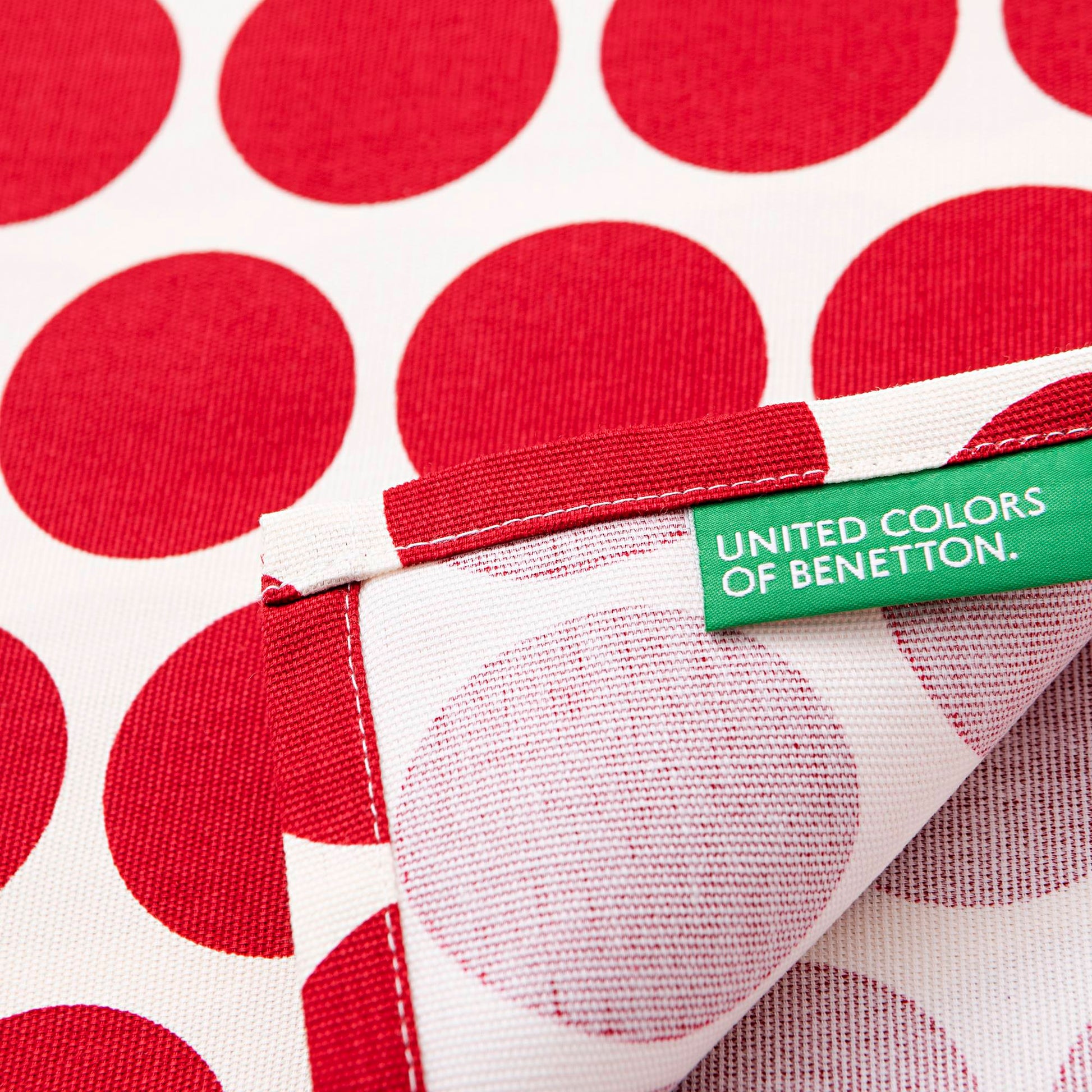 Mantel 170x200cm 100% Algodon Panama 190gsm Topos Rojos Benetton_2