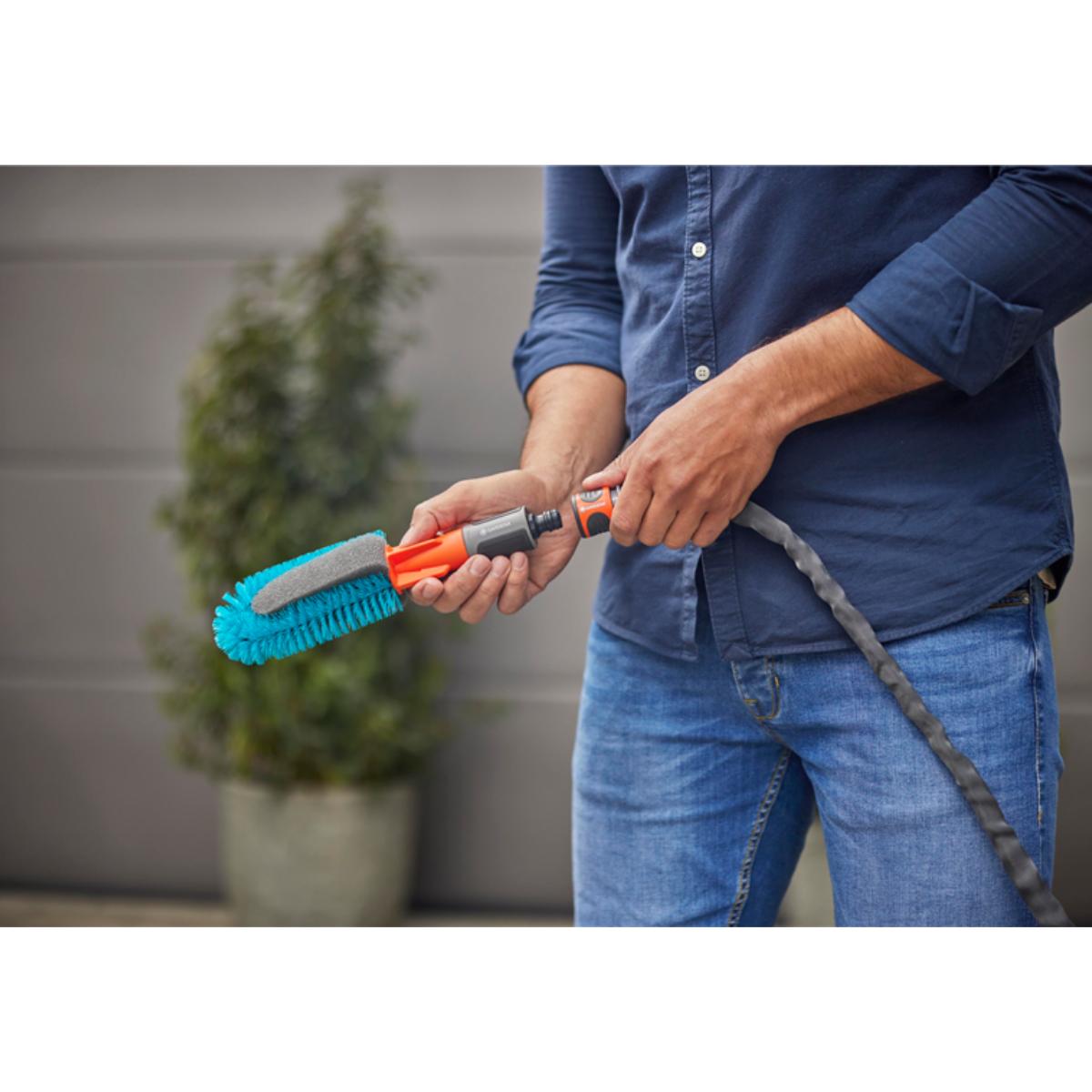 Set de cepillo y champú para bicicletas Gardena