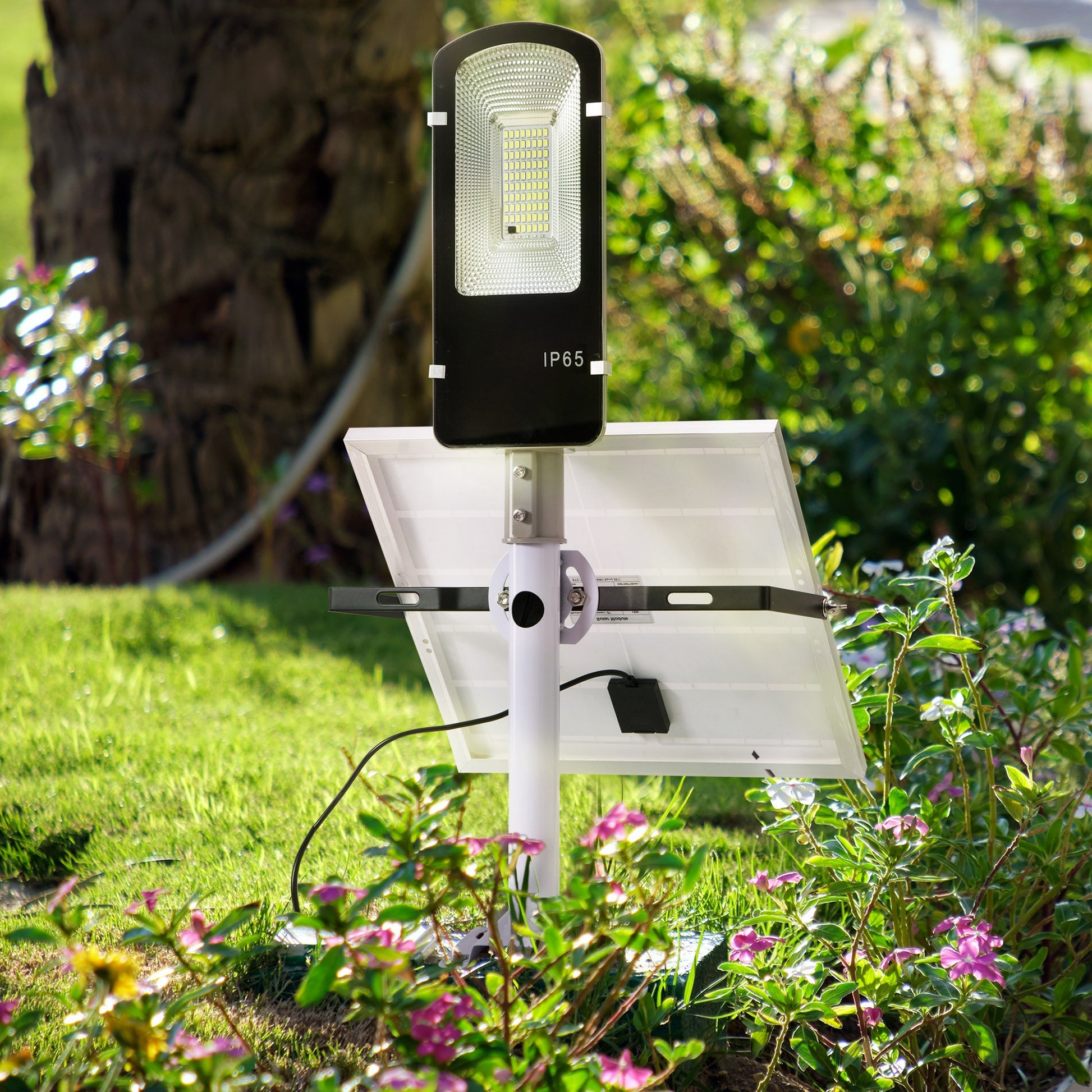Outsunny Luz Solar Exterior Con 78 Led Ip65 Impermeable 70x36x22 Cm Plata_1
