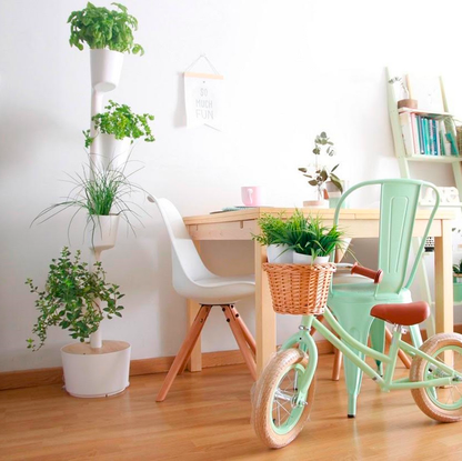 Huerto Vertical De Interior Citysens; Color Blanco; 4 Macetas; Incluye Kit De Semillas De Plantas Aromáticas