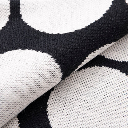 Manta 140x190cm 100% Acrilico 1000gr Topos Negros Benetton