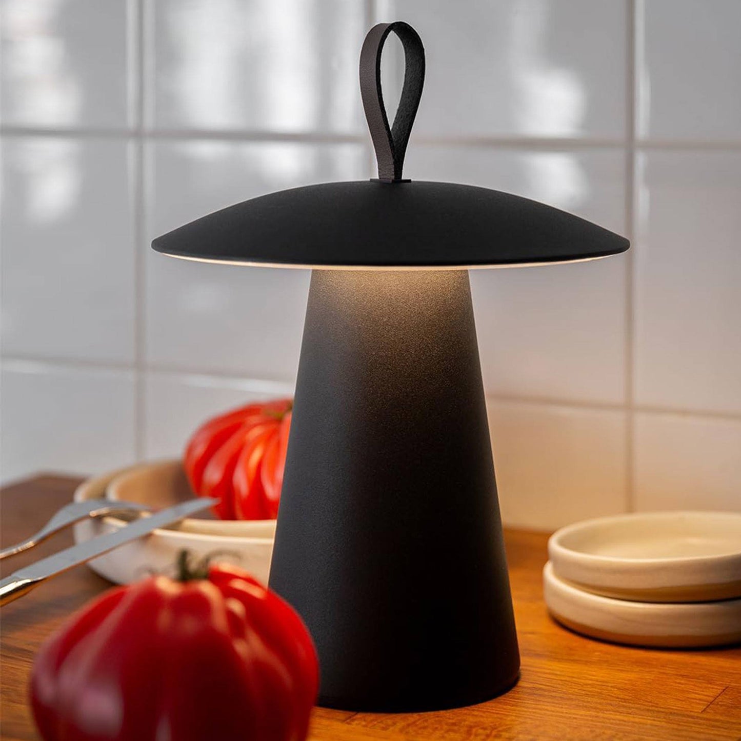 Well Home Lampara Sobremesa Recargable Negra Ø15x17cm