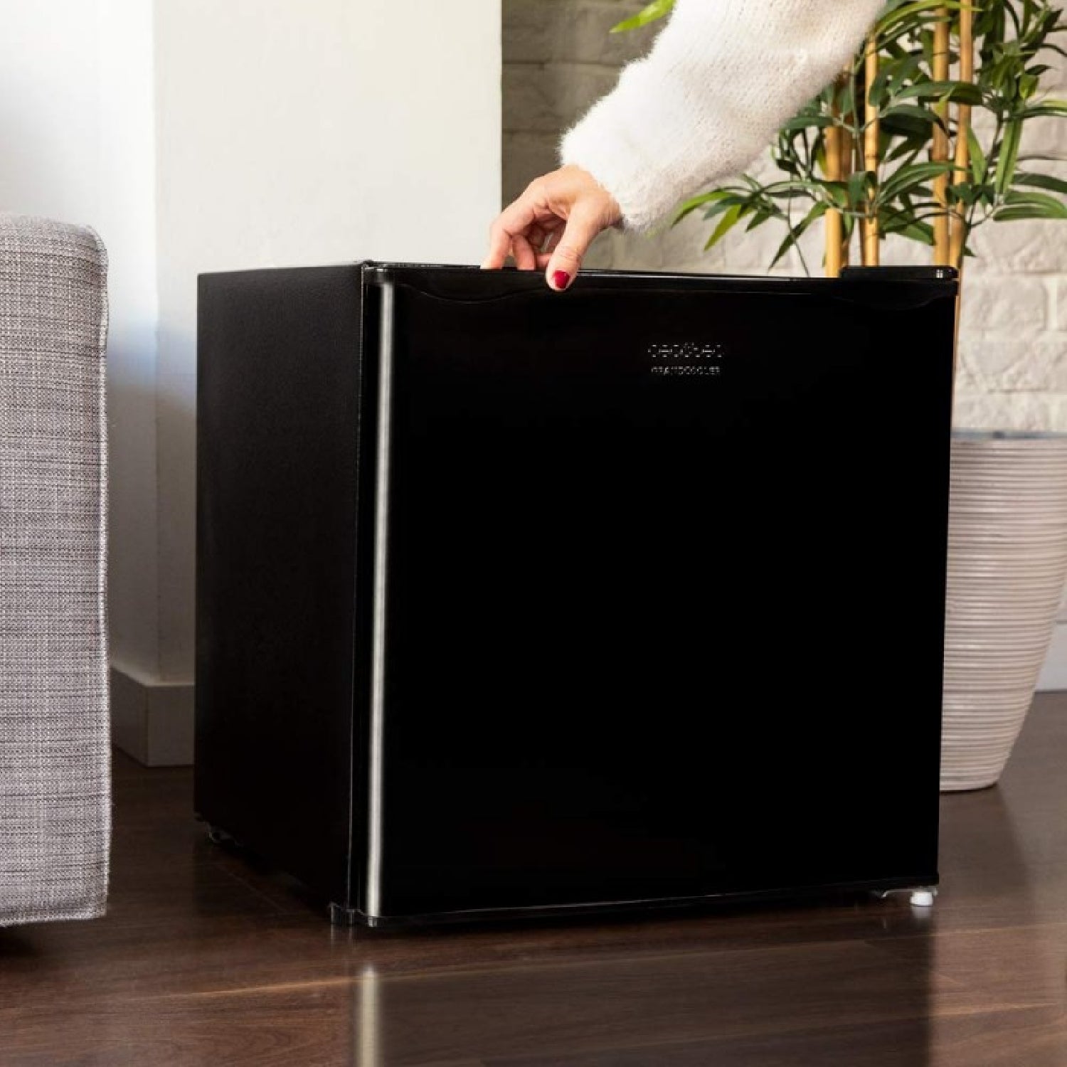 Cecotec Mini Frigorífico Grandcooler 20000 Silentcompress Black E_3