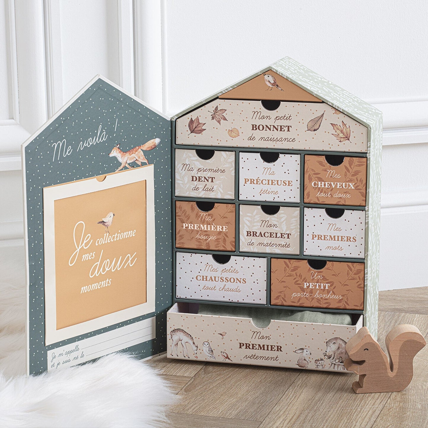 Caja De La Casa Del Bosque