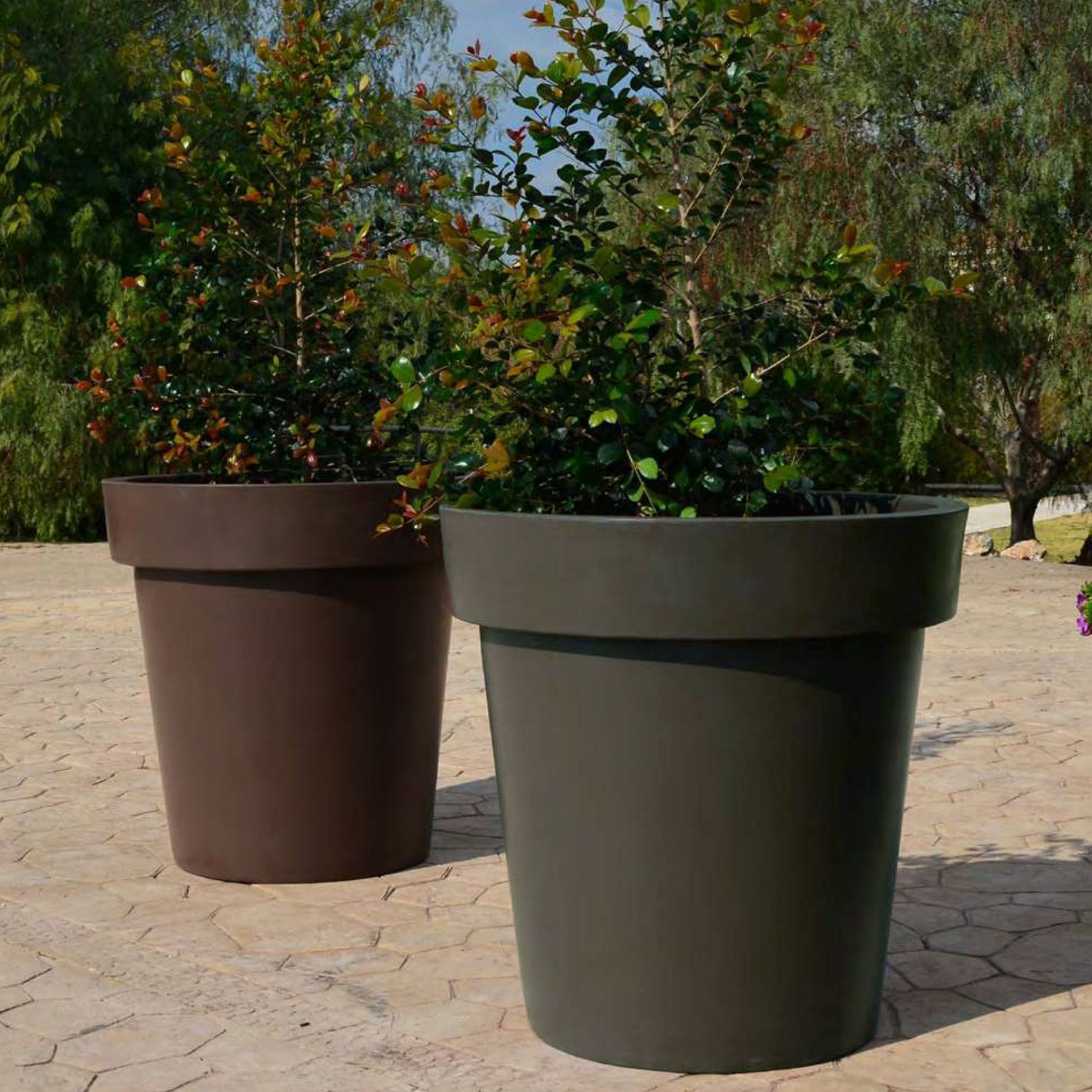 Macetero De Polietileno Por Rotomoldeo Color Topo 40x35 Cm_3