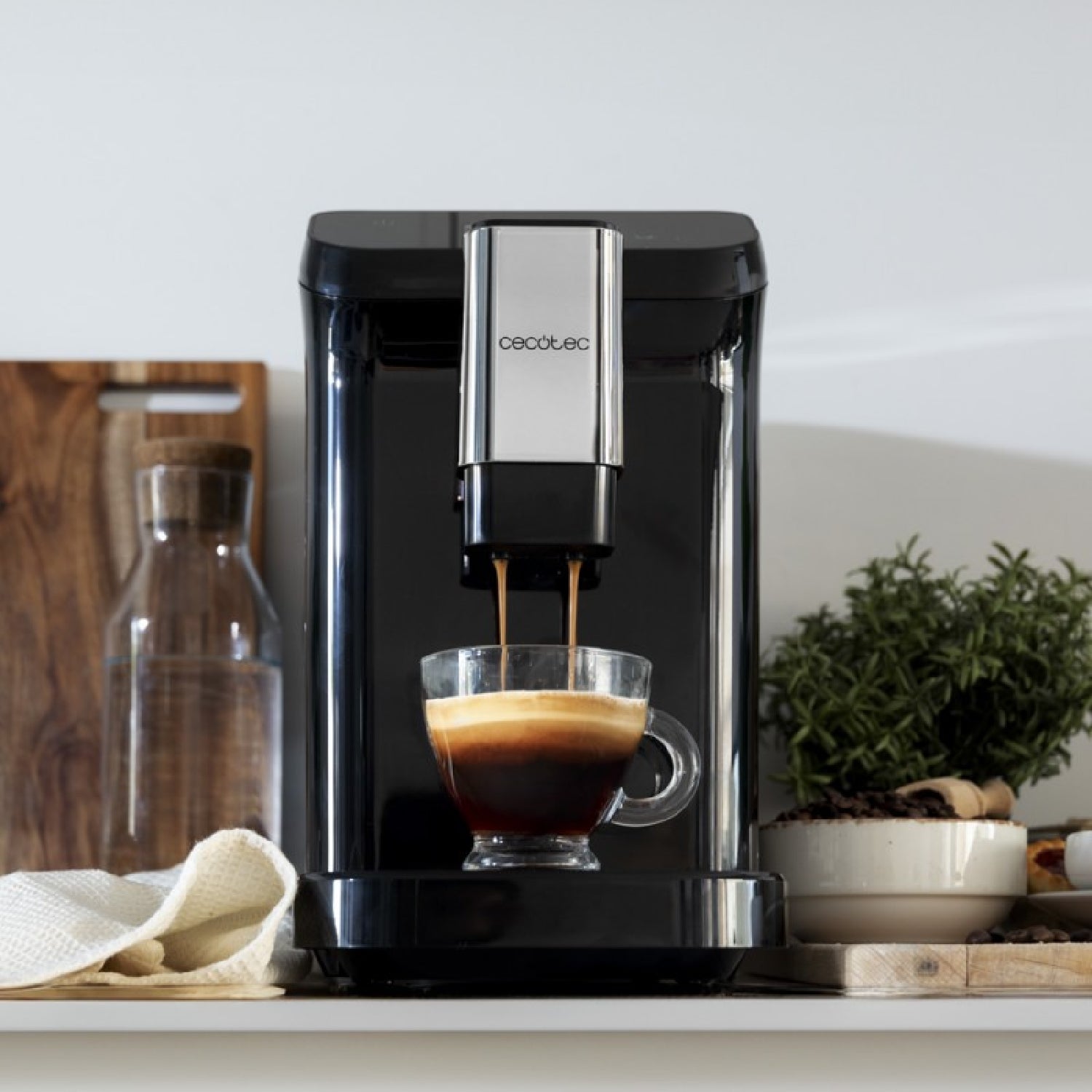 Cecotec Cafetera Superautomática Cremmaet Macchia Black_1
