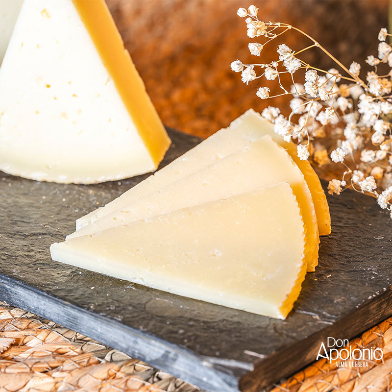 Queso Manchego D.O.P. · el Queso De Mercedes [1/4] (0,7/0,8 Kg)