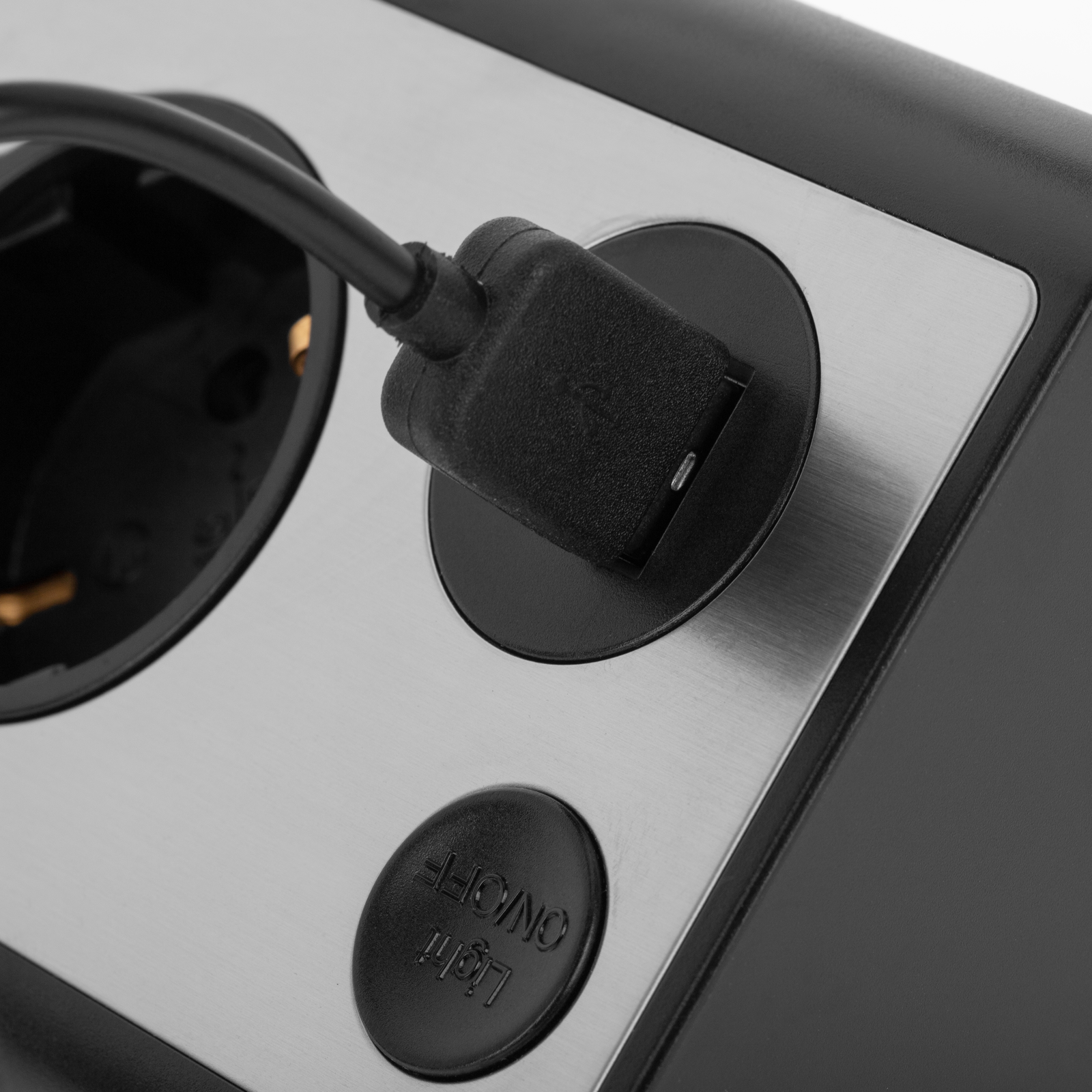 Regleta Sobremesa De 3 Enchufes Schuko Con 1 Puerto Usb Y 1 Usb-c Negro_2