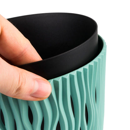 Maceta Redonda De Plastico Sandy Round En Color Salvia 15,8 (largo) X 15,8 (ancho) X 13,8 (alto) Cm_4