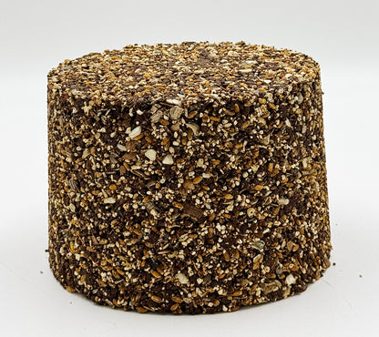 Poultry Block (4Kg) - Bloque De Alimento Para Gallinas Rico En Calcio, Vitaminas Y Cereales- Finca Casarejo_1