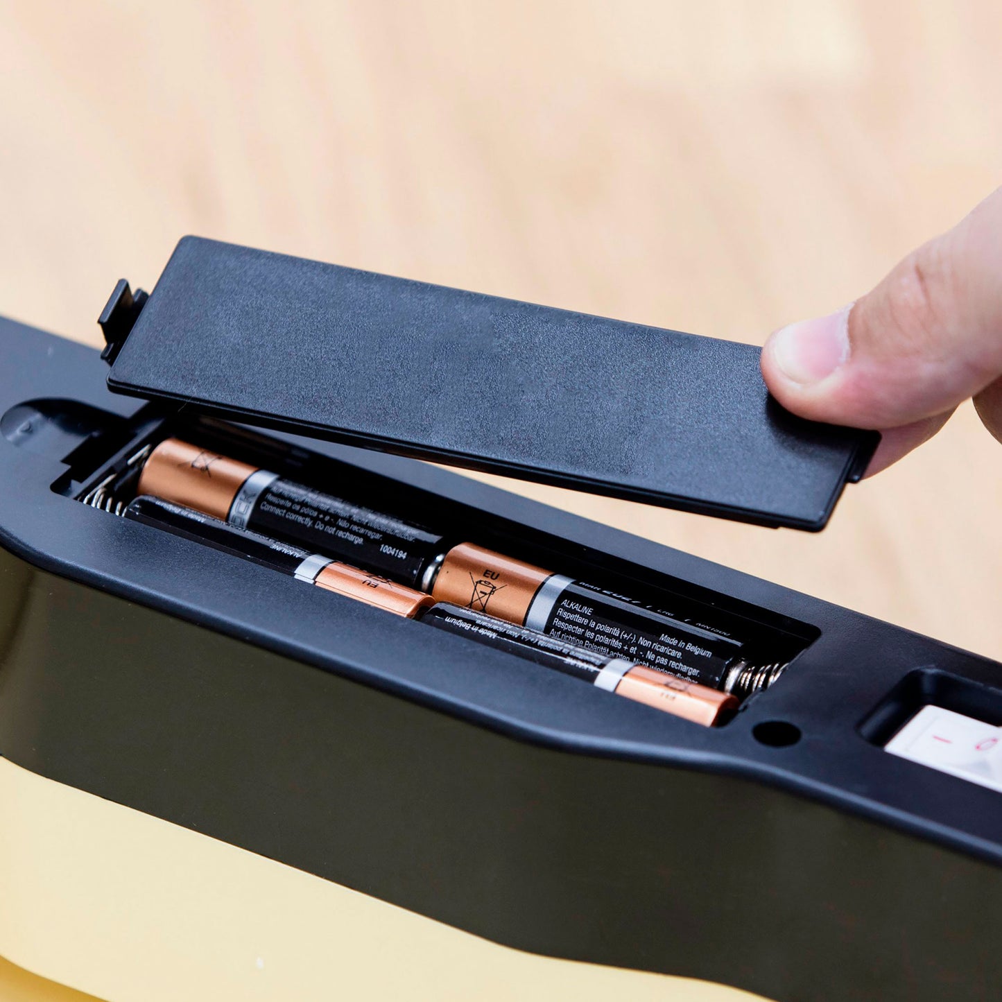 Cubo De Basura Cocina Automático, Sensor De Movimiento, 45l, Metálico, Papelera Reciclaje, Swan, Swka4500cneu, Crema