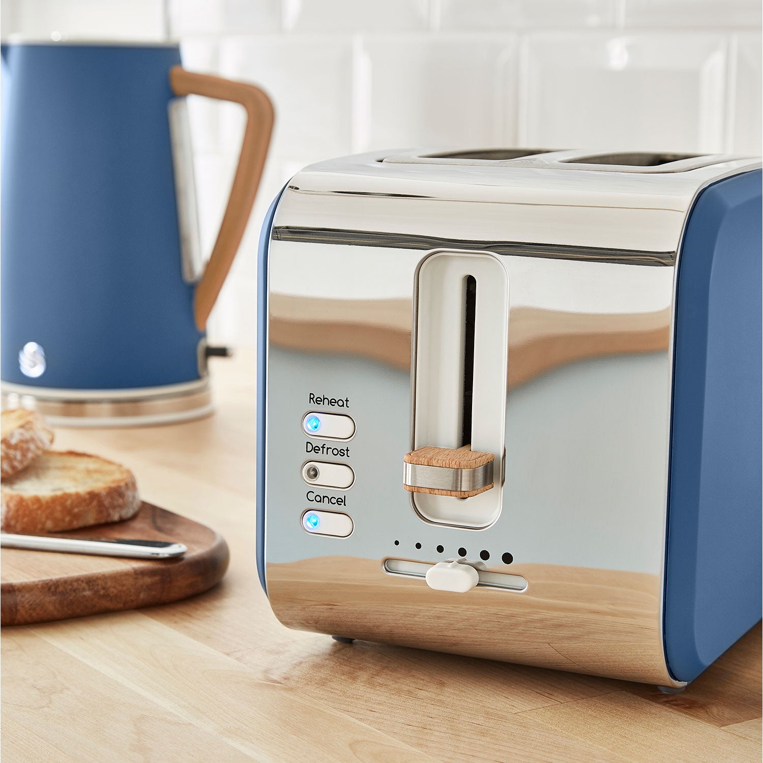 Swan Set Desayuno, Hervidor Agua 1,7 L, Tostadora Ranura Ancha 2 Rebanadas, Diseño Nordic, Stp2090bluneu, Azul 2200w_5