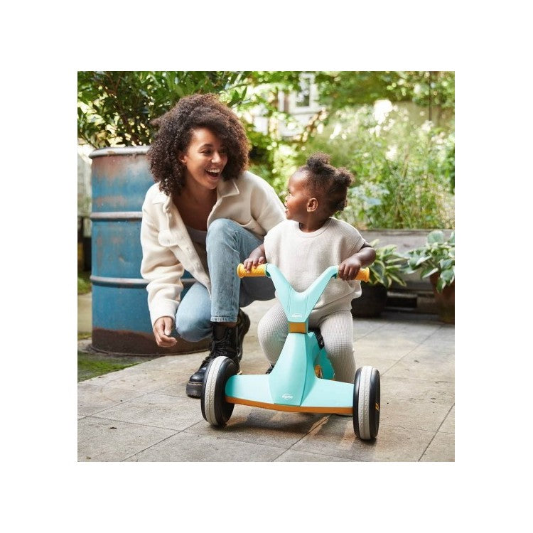 Correpasillos Berg Go Twirl Turquesa.