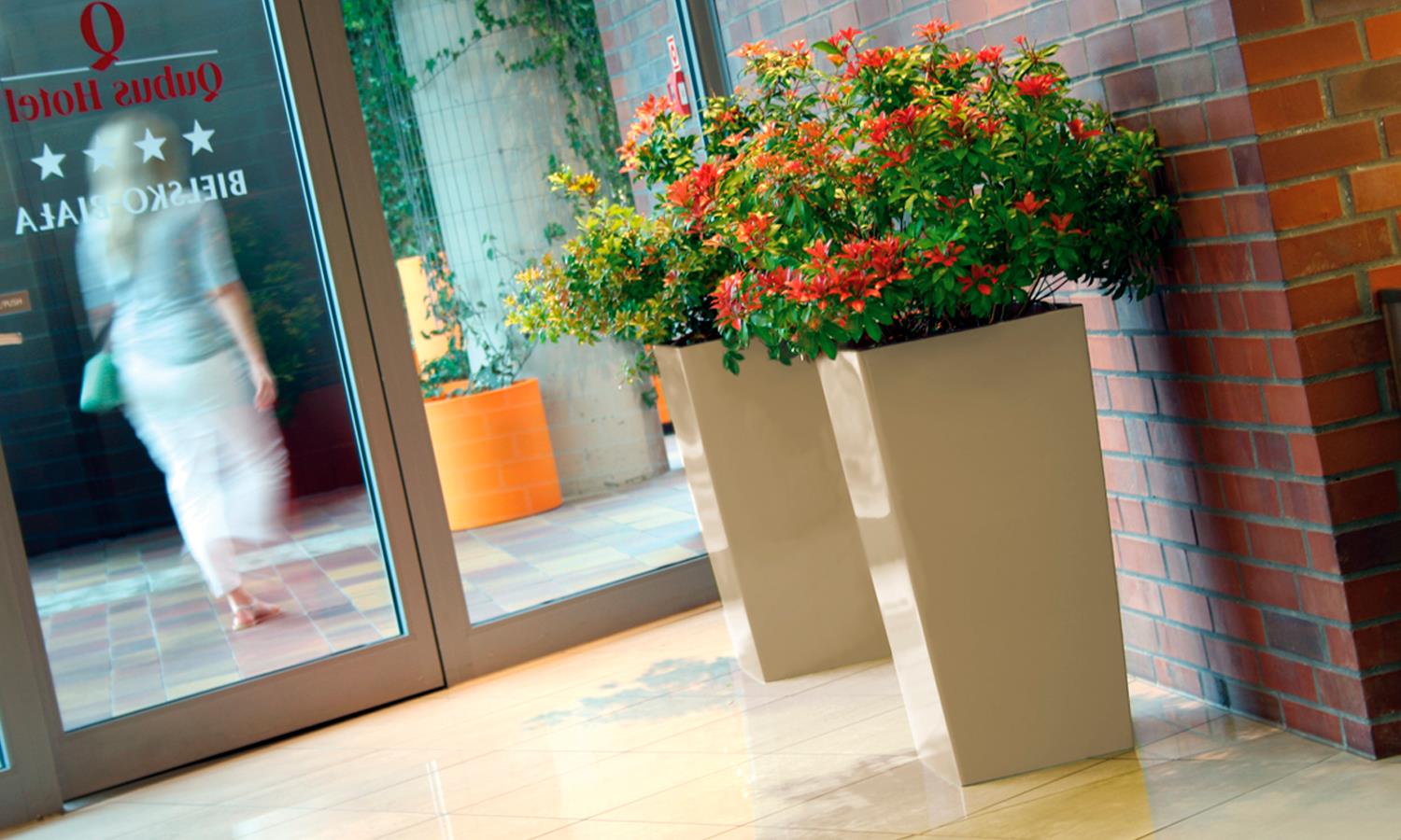 Maceta Alta 19 L Prosperplast Urbi Square De Plástico Con Depósito En Color Blanco, 45 (alto) X 24 (ancho) X 24 (profundo) Cms_2