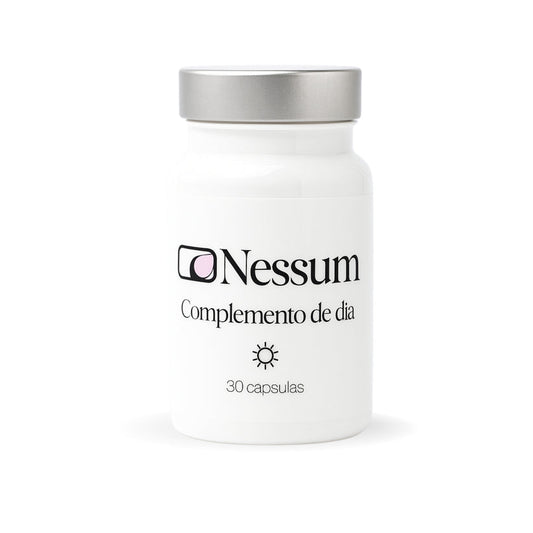 Complemento De Día Menopausia Natural Nessum 30 Cápsulas_0