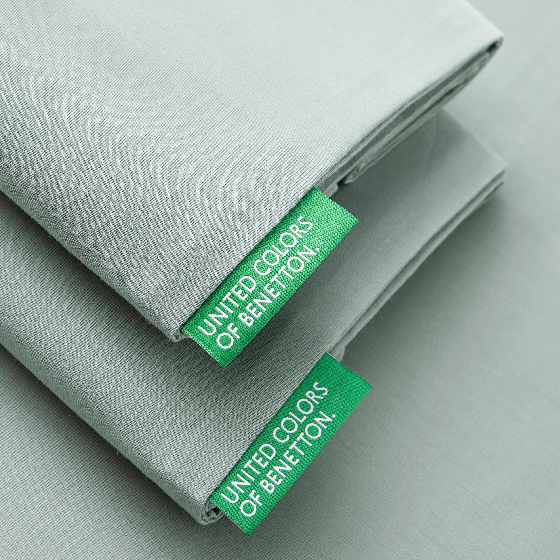 Set 3pzs Sabana Individual: Sabana Plana(160x280cm C/ Dobladillo Simple 5cm) + Sabana Bajera (90x200+40cm Flap) + 1 Funda De Almohada (50x85) 100% Al