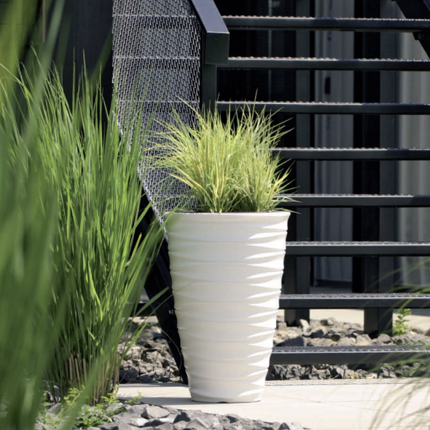 Maceta Freze 14l., Con Depósito, Dimensiones (mm) 299x299x320, Color Blanco_4