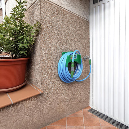 Soporte Para Mangueras De Jardín. Fijación A La  Pared. Realizado En Plastico