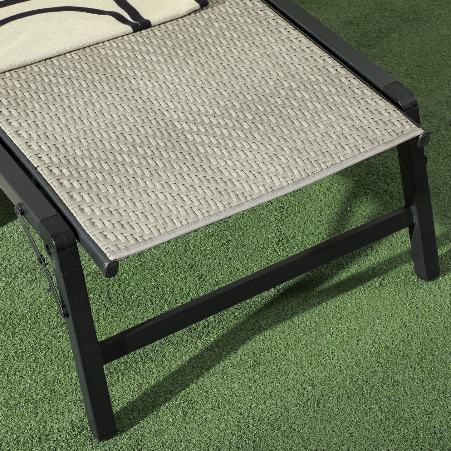 Outsunny Tumbona De Ratán Reclinable Plegable Con Respaldo Ajustable Gris Claro_4