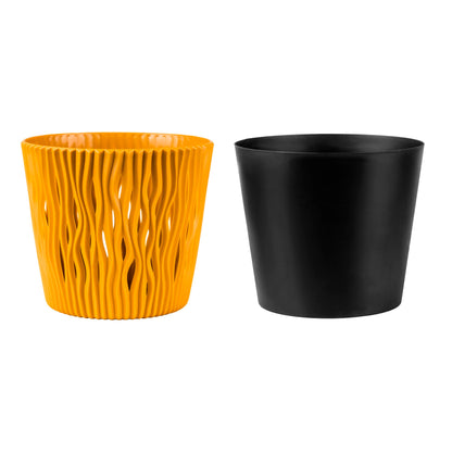 Maceta Redonda De Plastico Sandy Round En Color Mostaza 15,8 (largo) X 15,8 (ancho) X 13,8 (alto) Cm