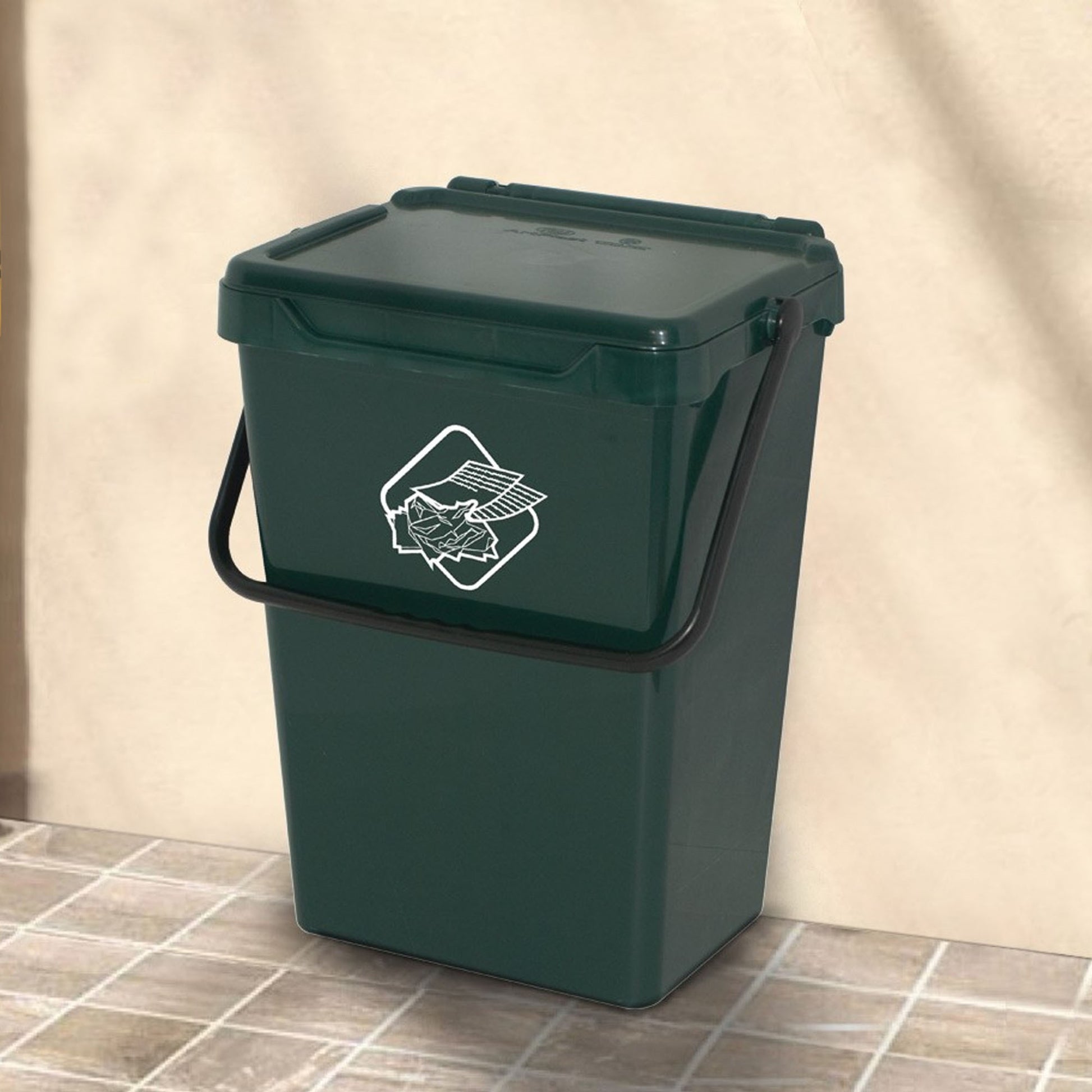 Cubo De Polipropileno Con La Manija Y La Cubierta, De Color Verde, 40 Lt. 400x305x510 Mm.