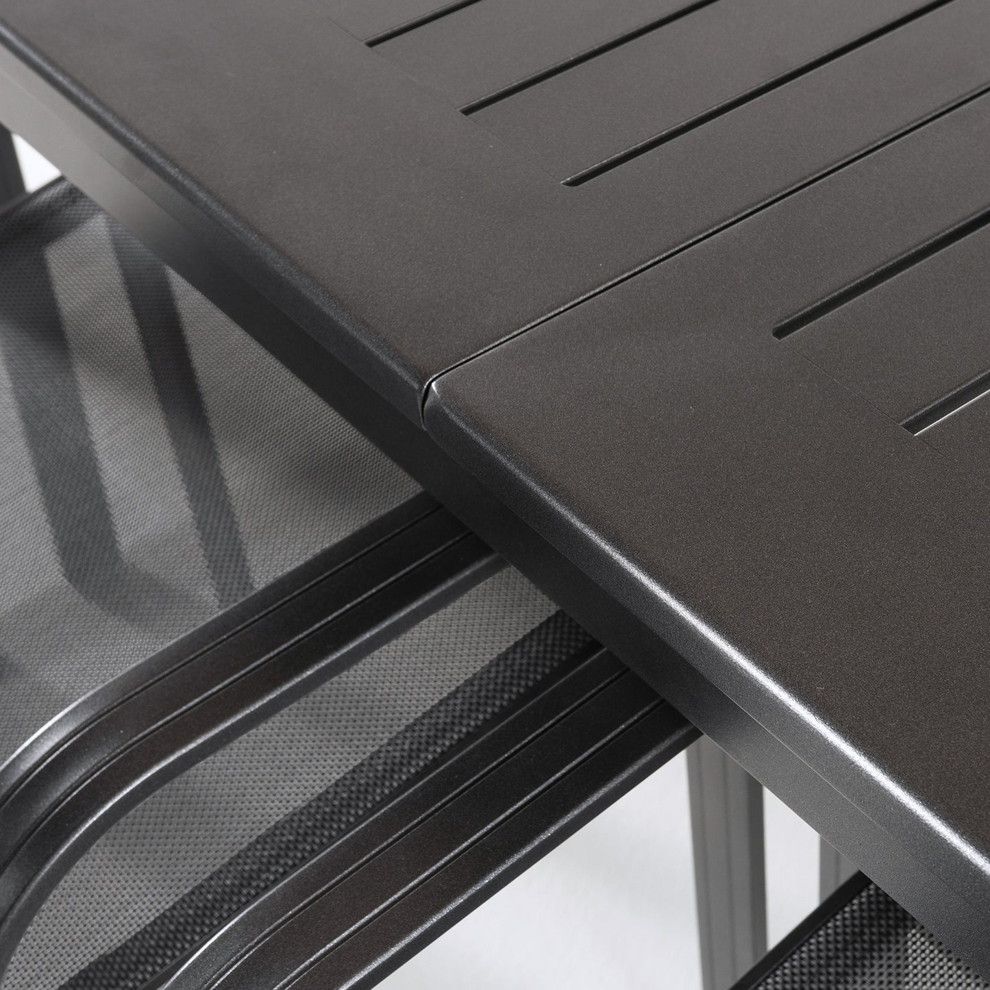 Conjunto Terraza Mesa Extensible Y Seis Sillones Apilables_4