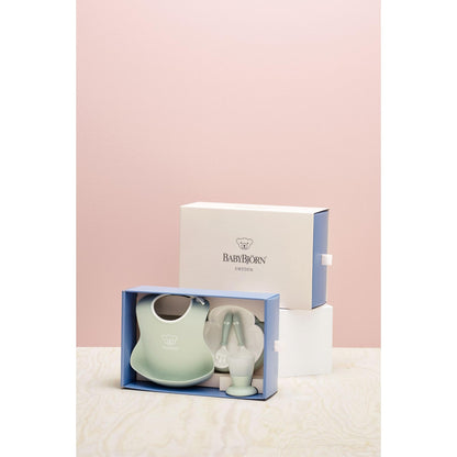 Vajilla + Babero BabybJörn Verde Pastel
