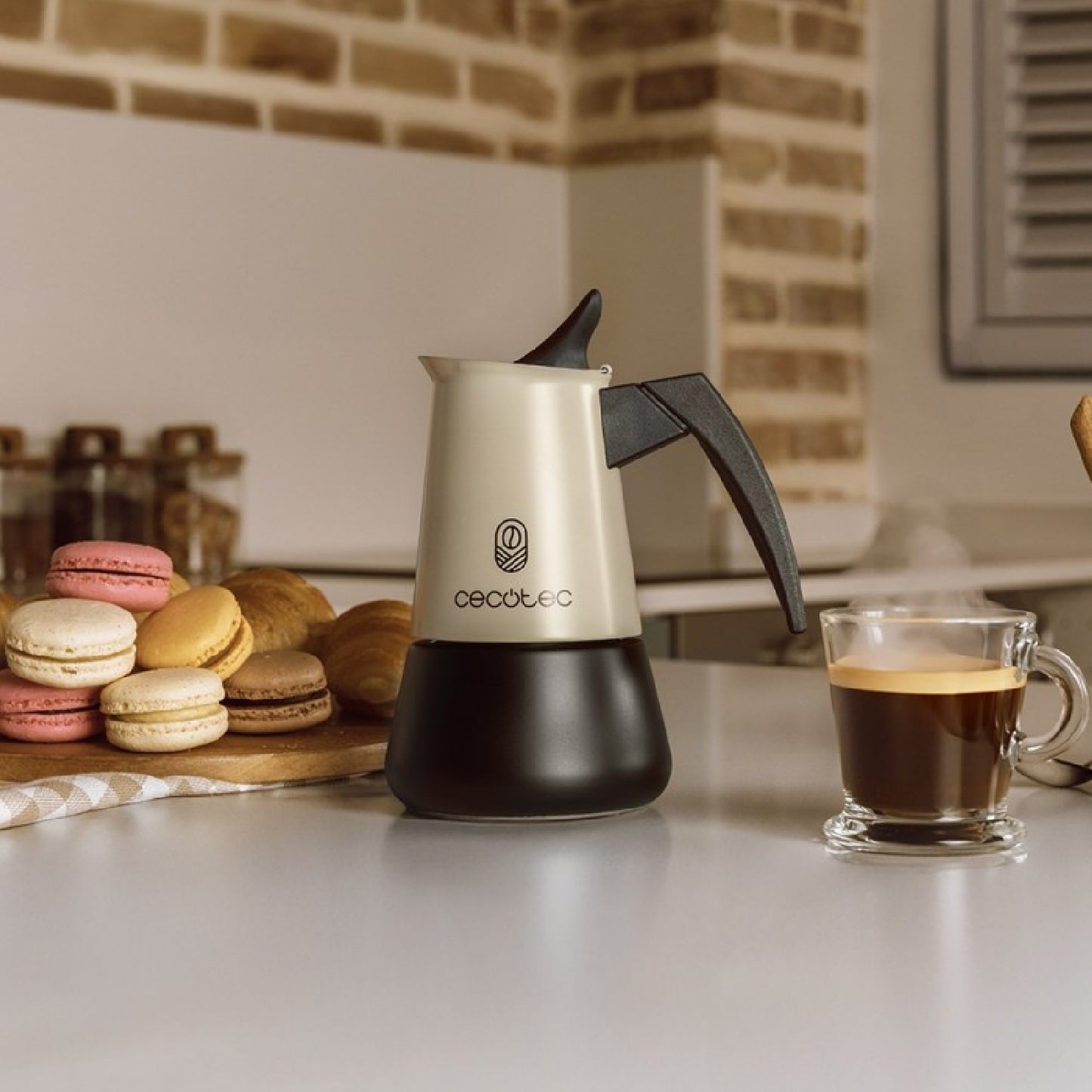 Cecotec Cafetera Italiana Piccolina 200 Green. 100ml, 2 Tazas De Café, Acero Inoxidable, Apta Todas Superficies, Filtro_2