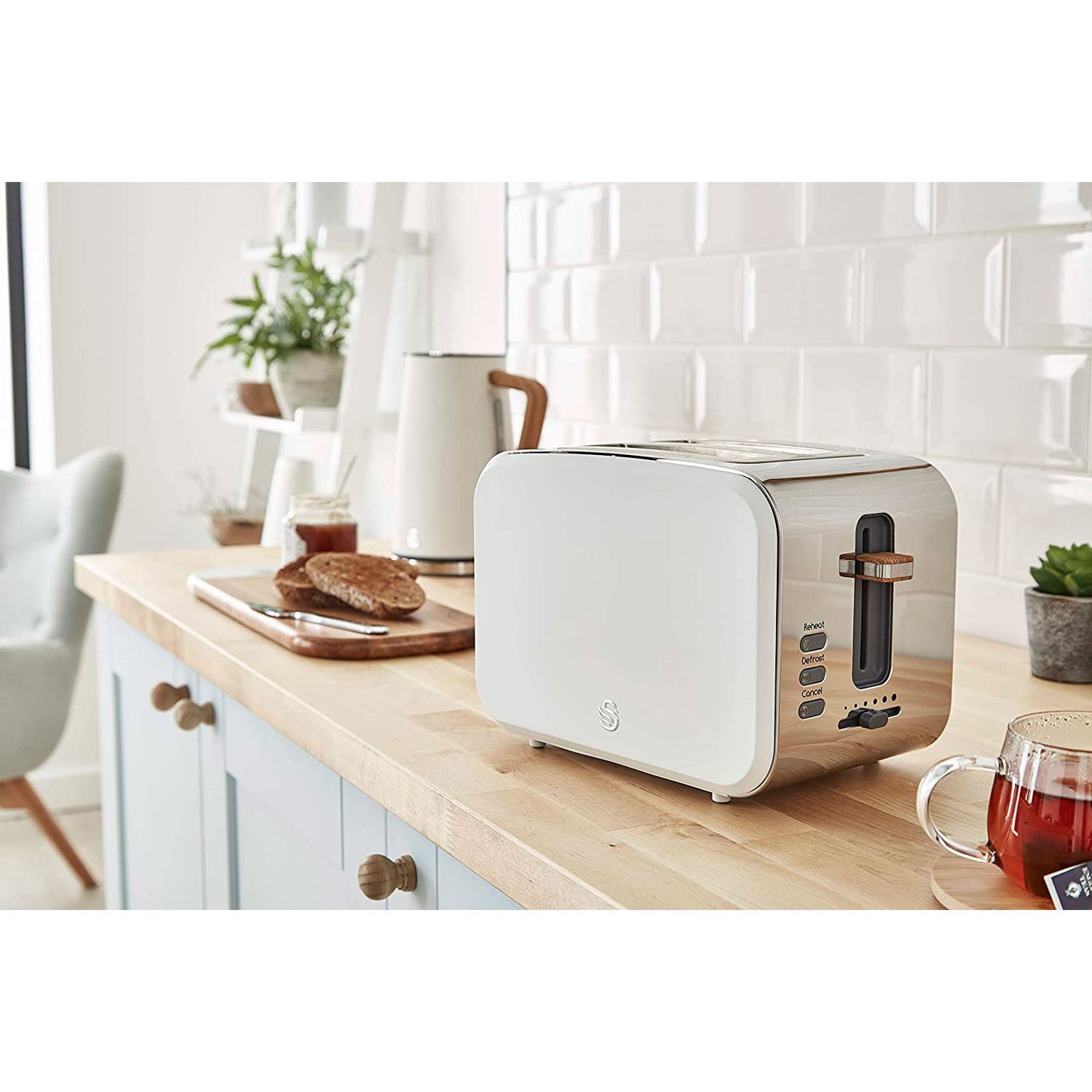 Swan Nordic Set Desayuno, Hervidor Agua 1,7 L, Tostadora Ranura Ancha 2 Rebanadas, Diseño, Stp2090whtneu, Blanco 2200w_3