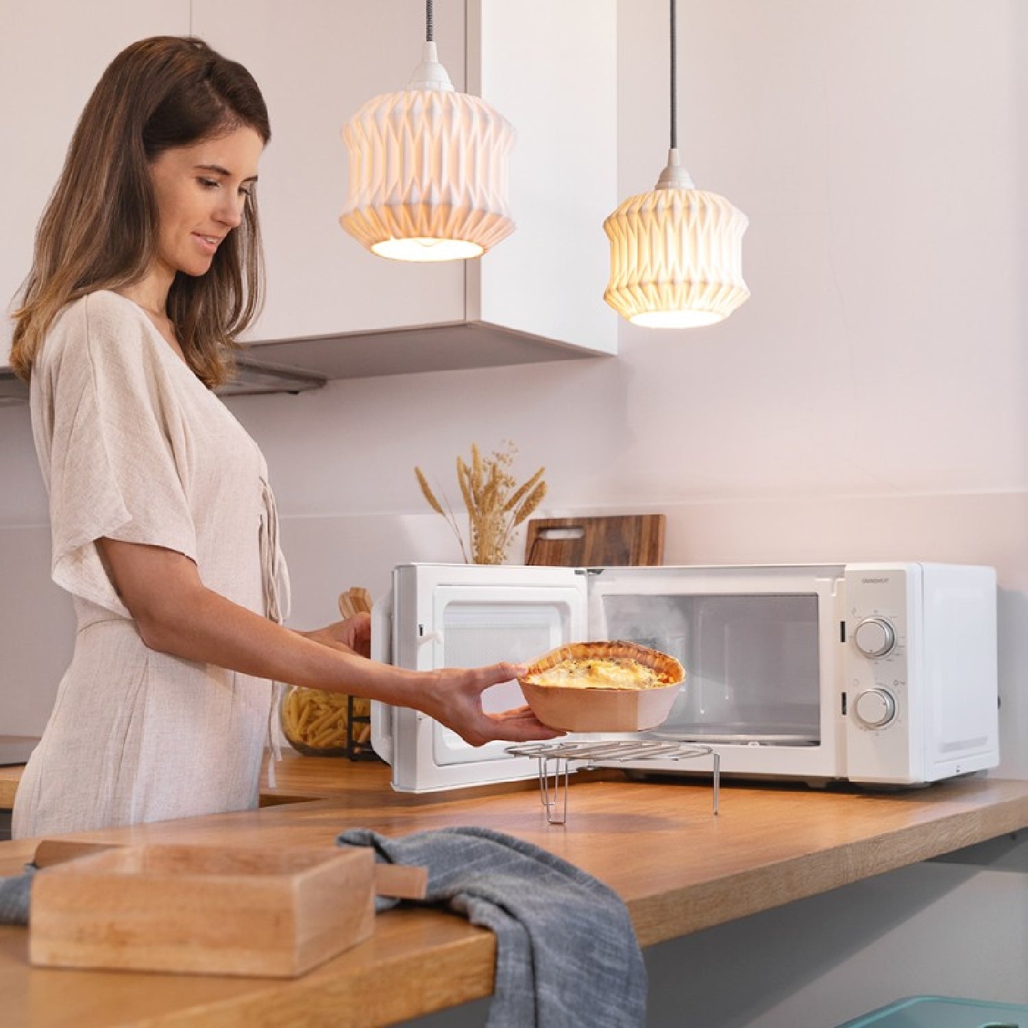 Microondas De 20 Litros Con Grill Grandheat 3120. 1050 W, Grill De 1000 W, Revestimiento Antidirt Itech, Modo Descongelación, Temporizador 35 Min, F_4
