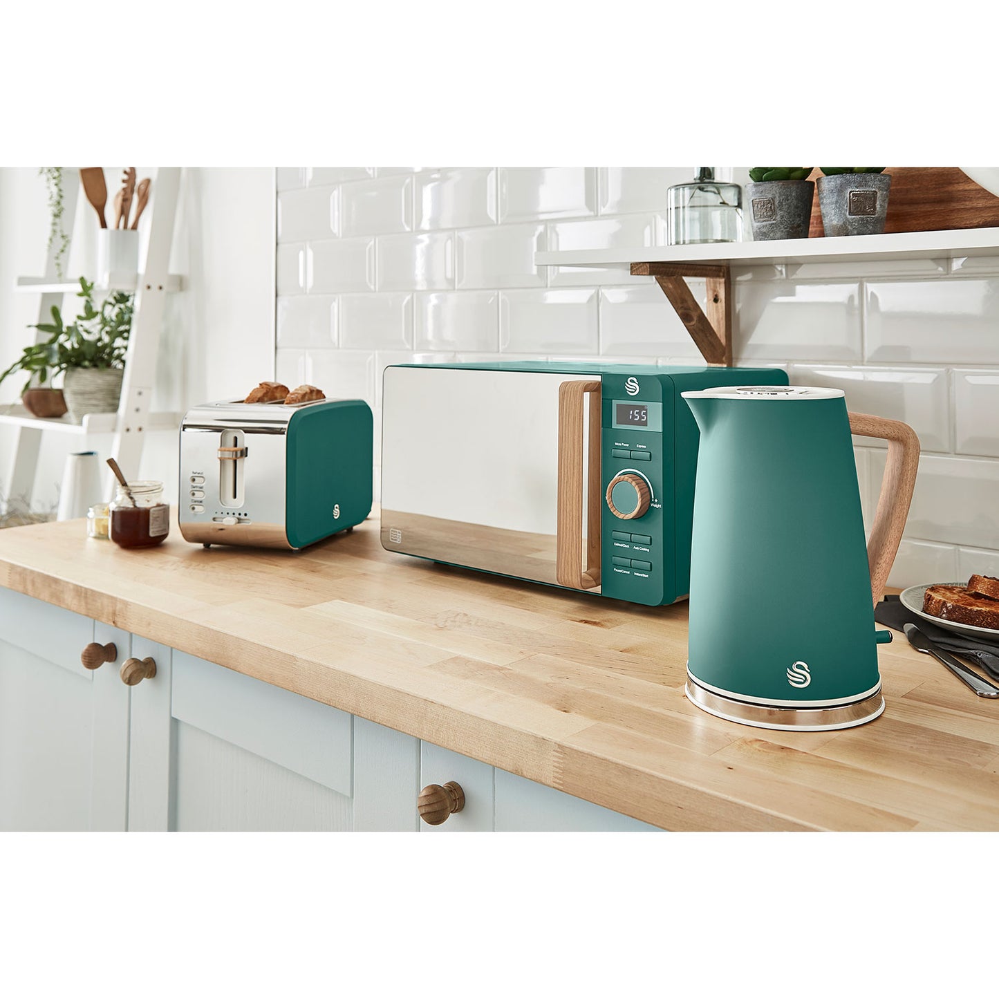 Set Desayuno Nordic, Hervidor Agua 1,7l, Tostadora  2 Rebanadas, Microondas 20l Digital, Diseño Swan Strp1060 Verde
