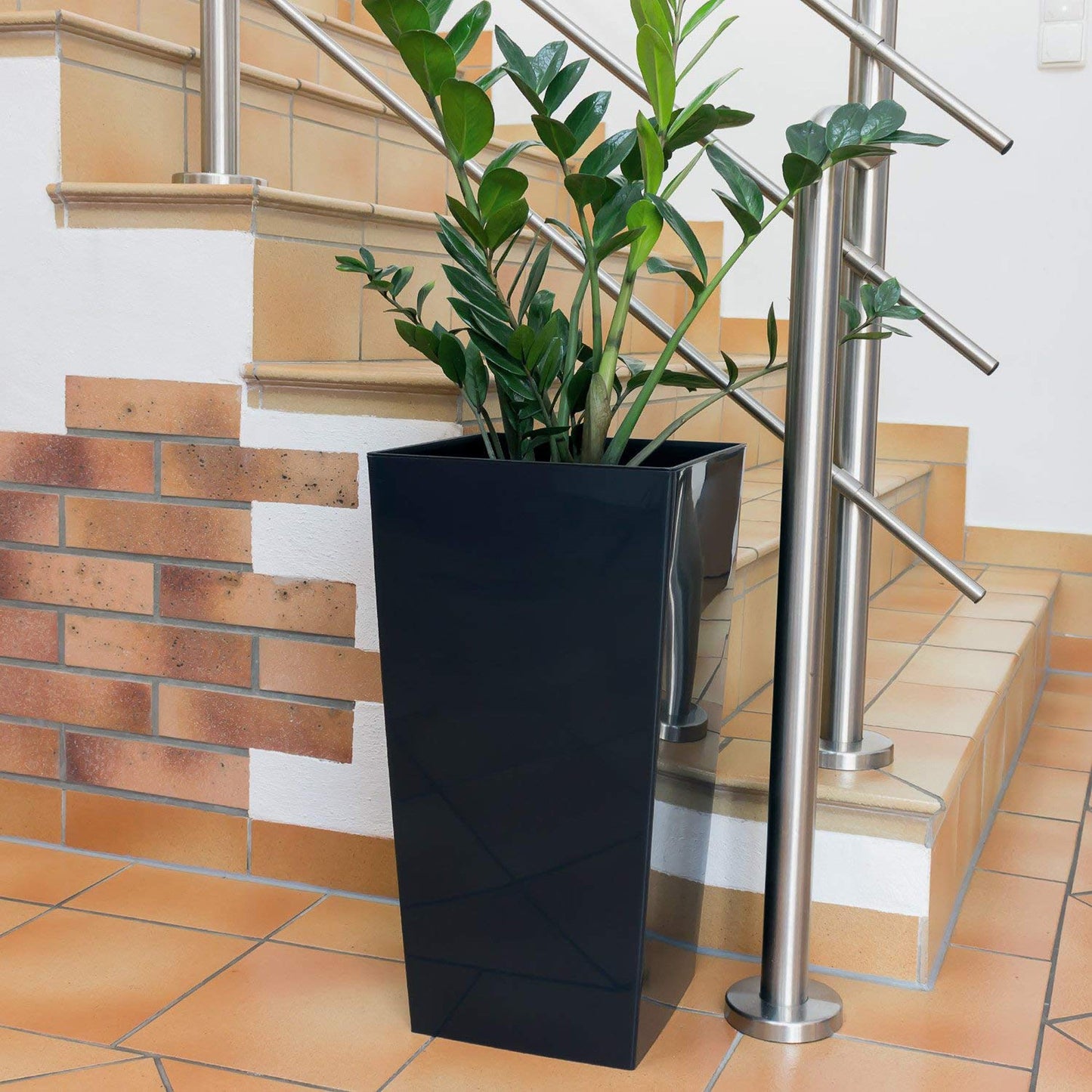 Macetero Zanvic Urbi 26,6 Litros De Plástico Fower Pot Con Interior Liner 27 X 27 X 50 Cm Antracita_5