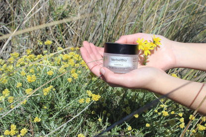 Crema Camomila VerbelBio– Hidratante, Regeneradora, Antiarrugas y Calmante.  Piel Sensible, Rosácea y Dermatitis._3
