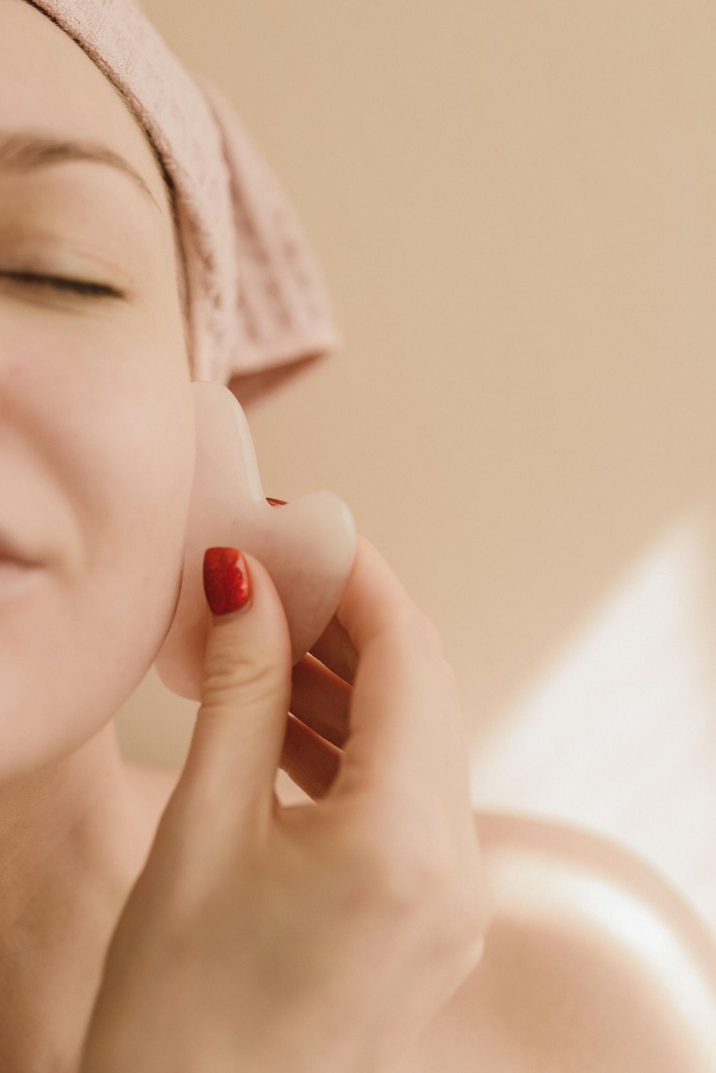 Gua Sha Facial De Cuarzo Rosa Para Masaje Facial Y Cuidado De La Piel · Unisex_3