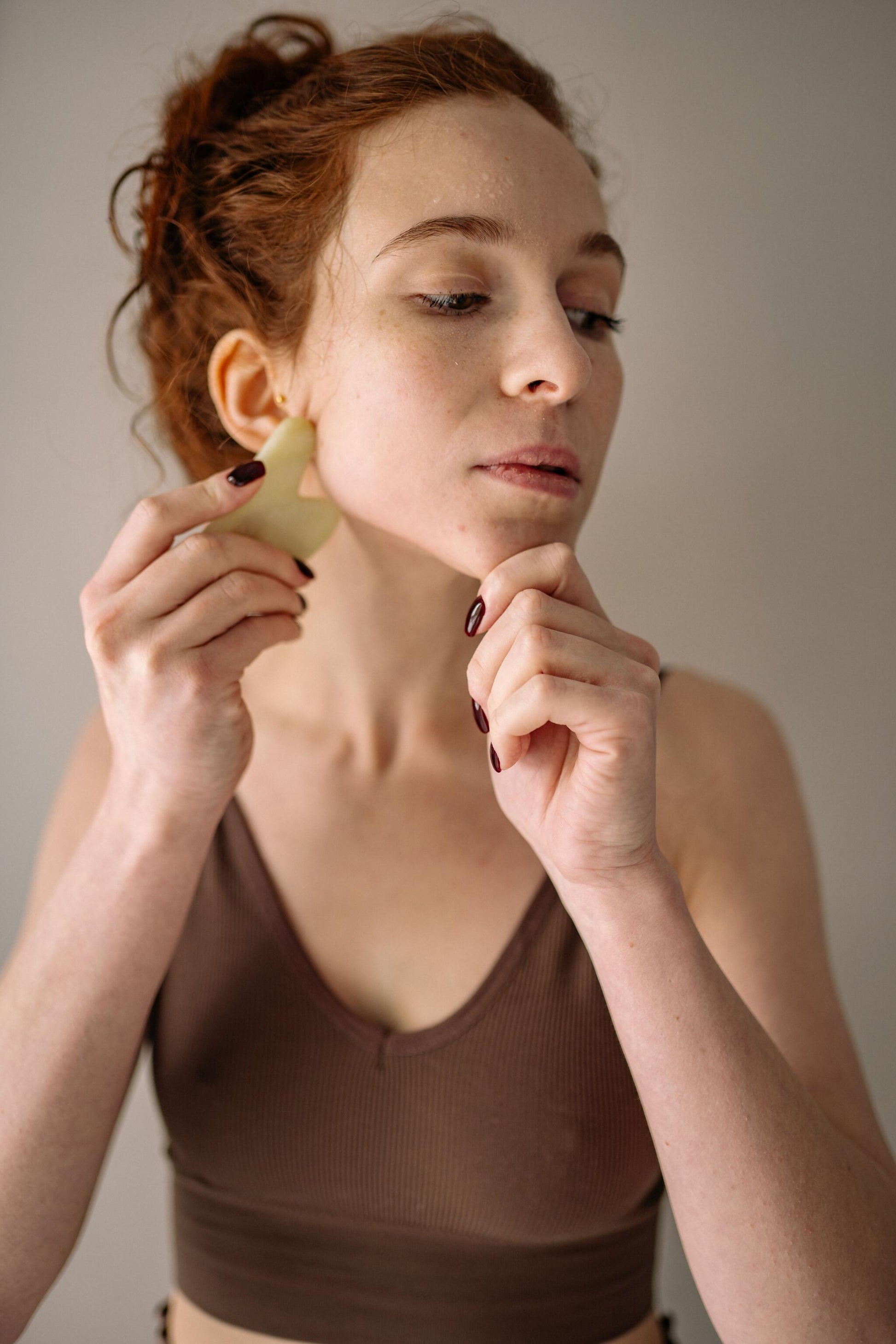 Gua Sha facial de Jade Verde para masaje facial y rutina de skincare | CISTUS_1