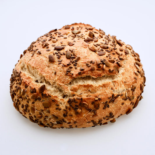 Hogaza de pan de espelta ecológica con semillas_0