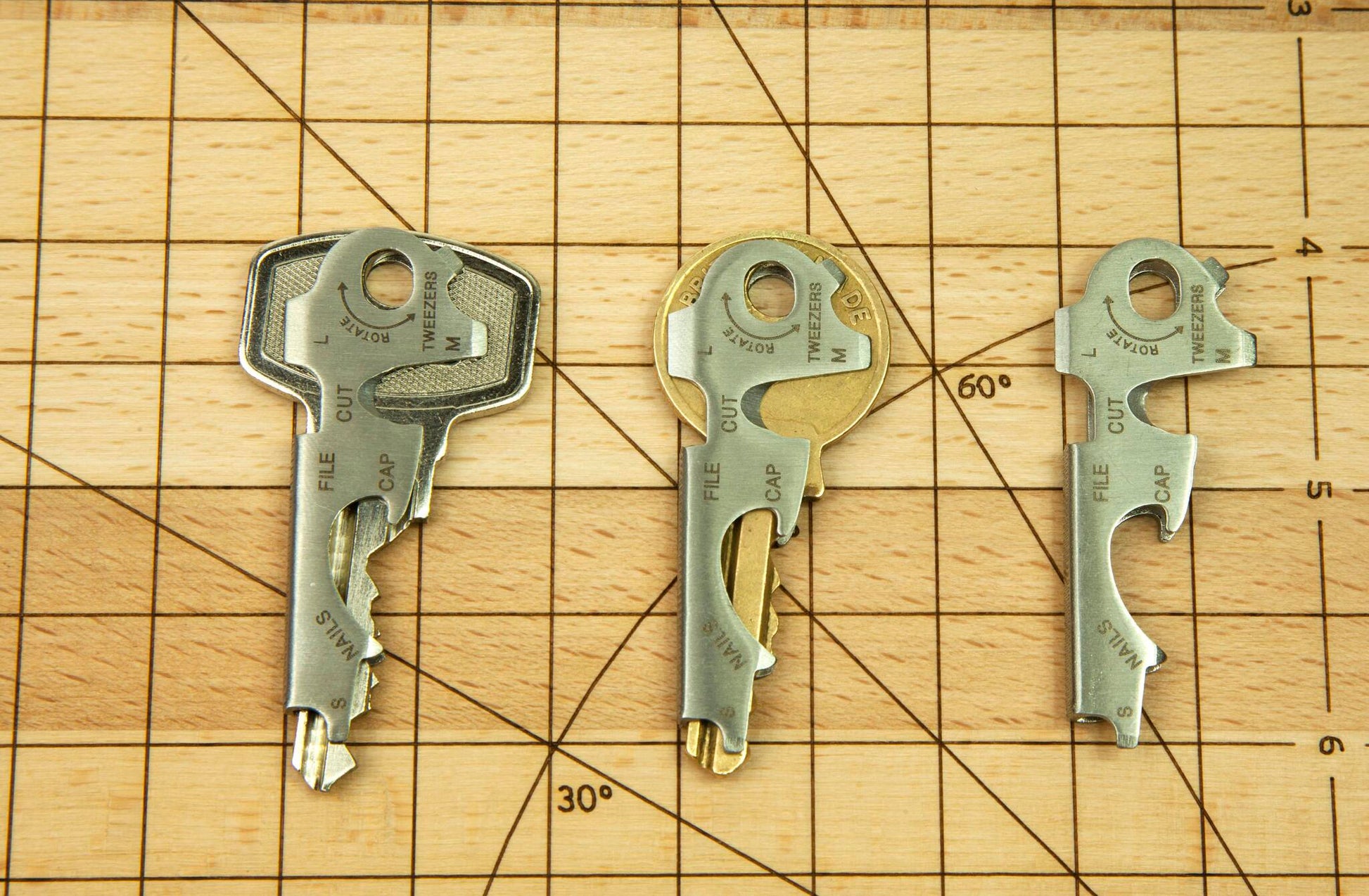 Keytool- Llavero Con 8 Herramientas En 1_1