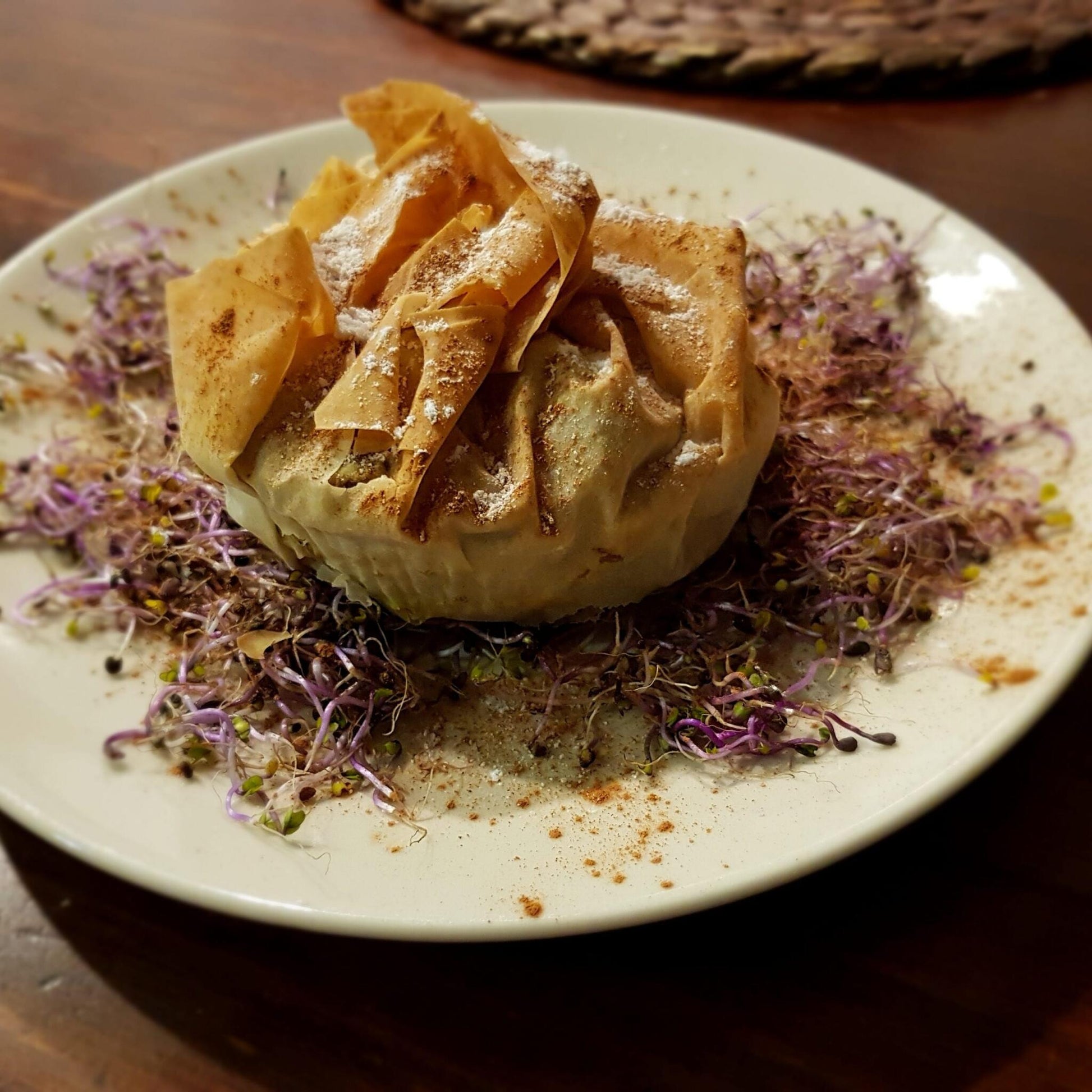 Pastel Nazarí Con Pasas Moscatel Y Piñones Ibéricos_0